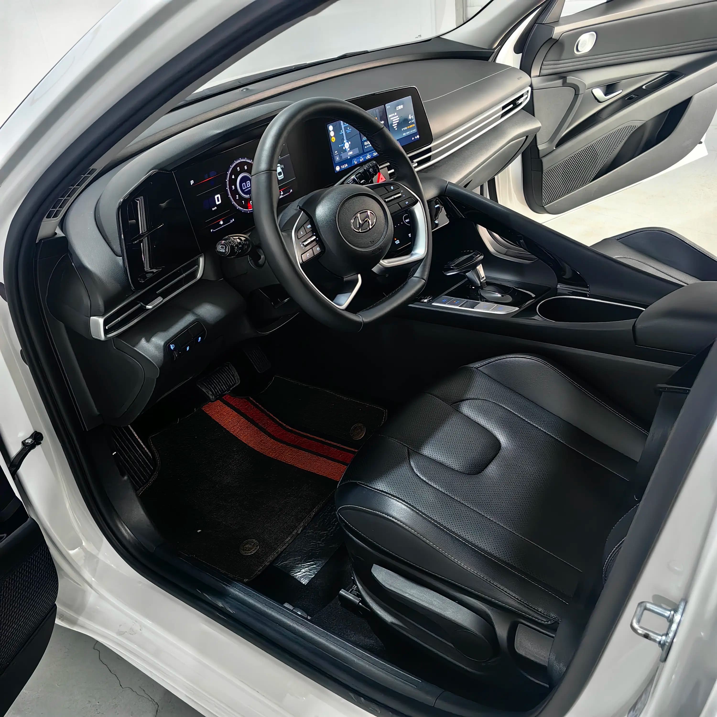 Hyundai Elantra 2023 г. 18041 км. — фото 17