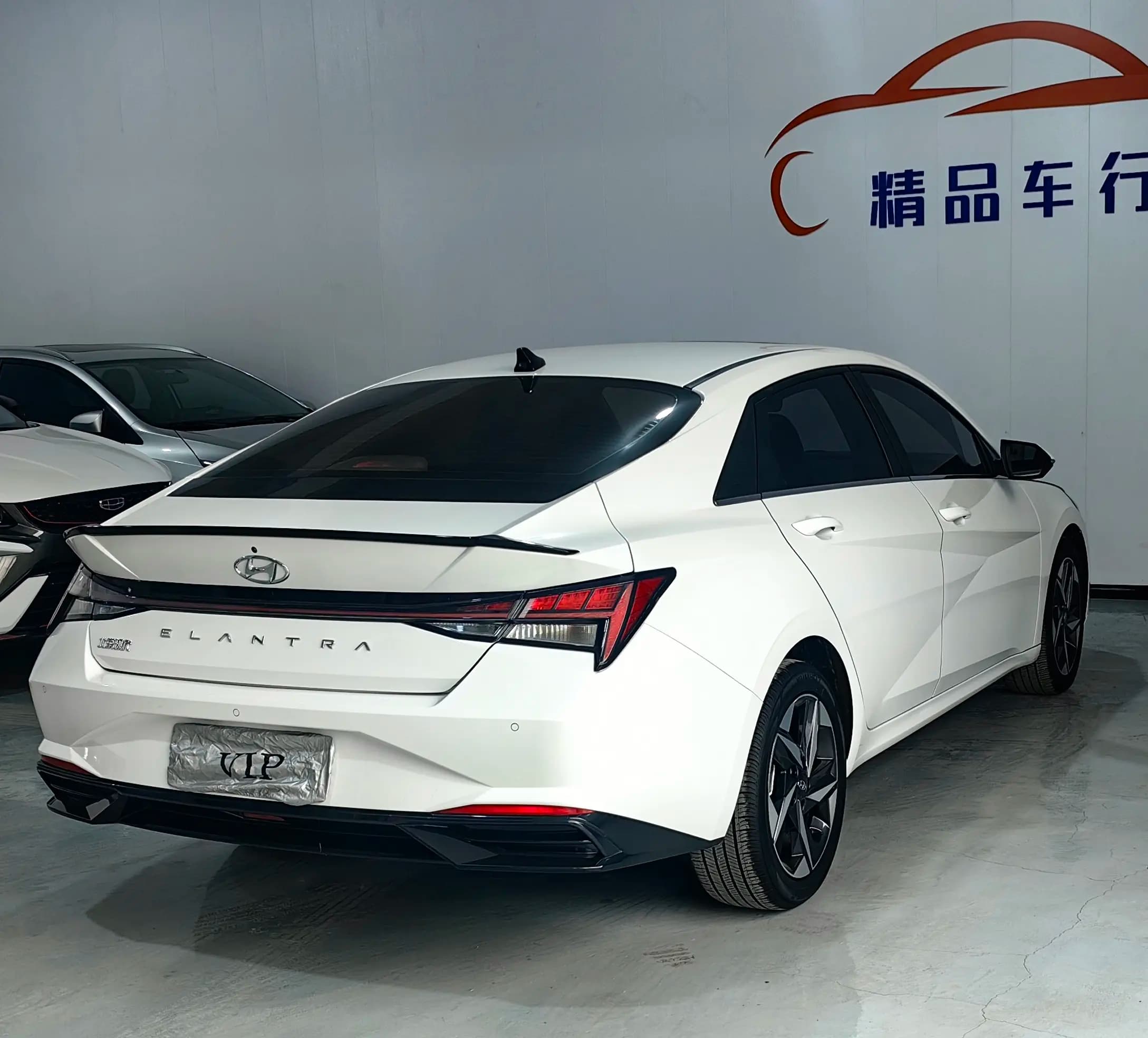 Hyundai Elantra 2023 г. 18041 км. — фото 5