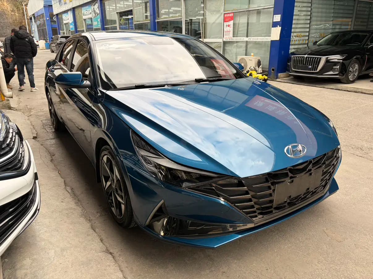 Hyundai Elantra 2022 г. 34042 км. — фото 3