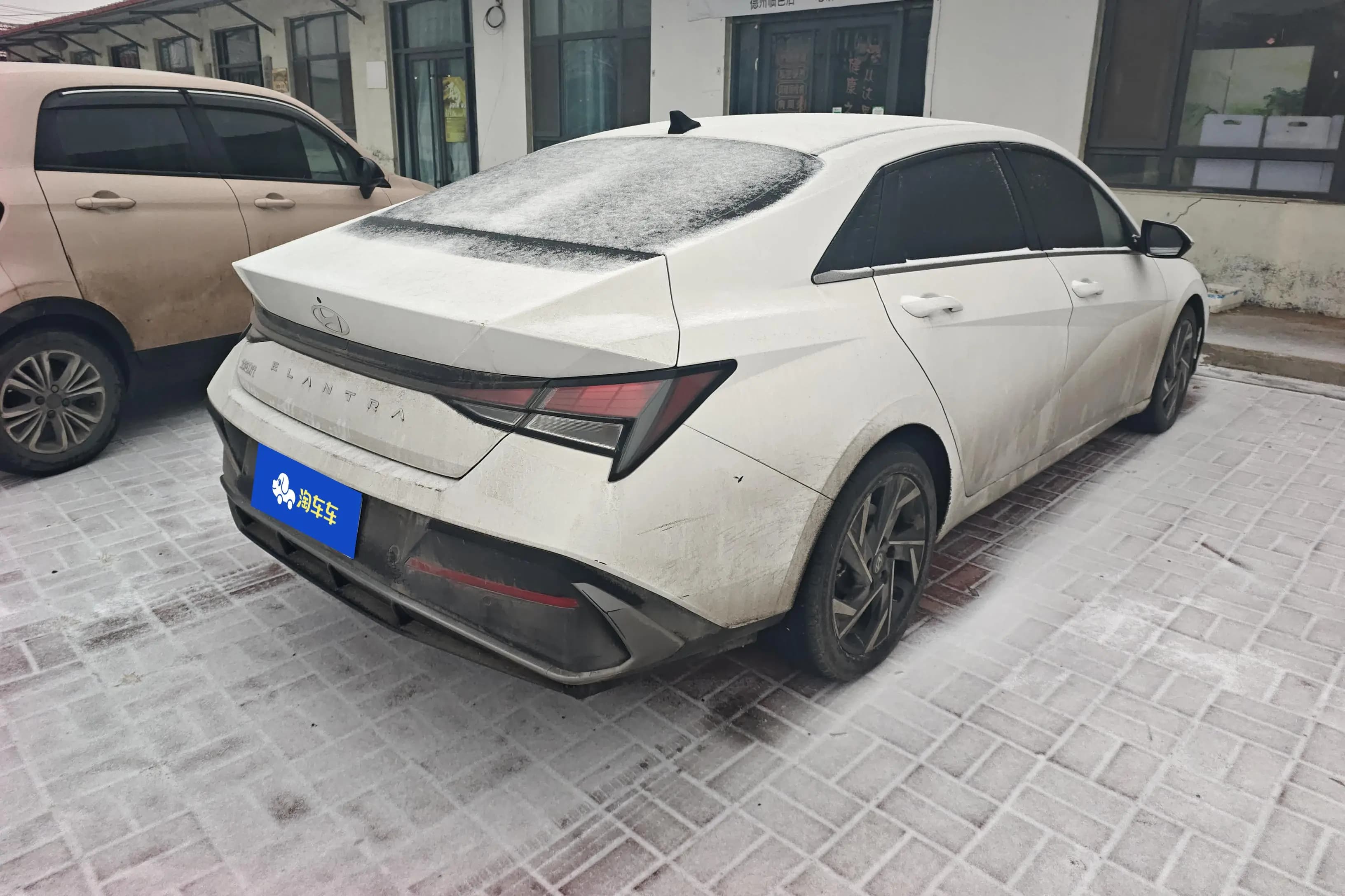 Hyundai Elantra 2024 г. 23943 км. — фото 3