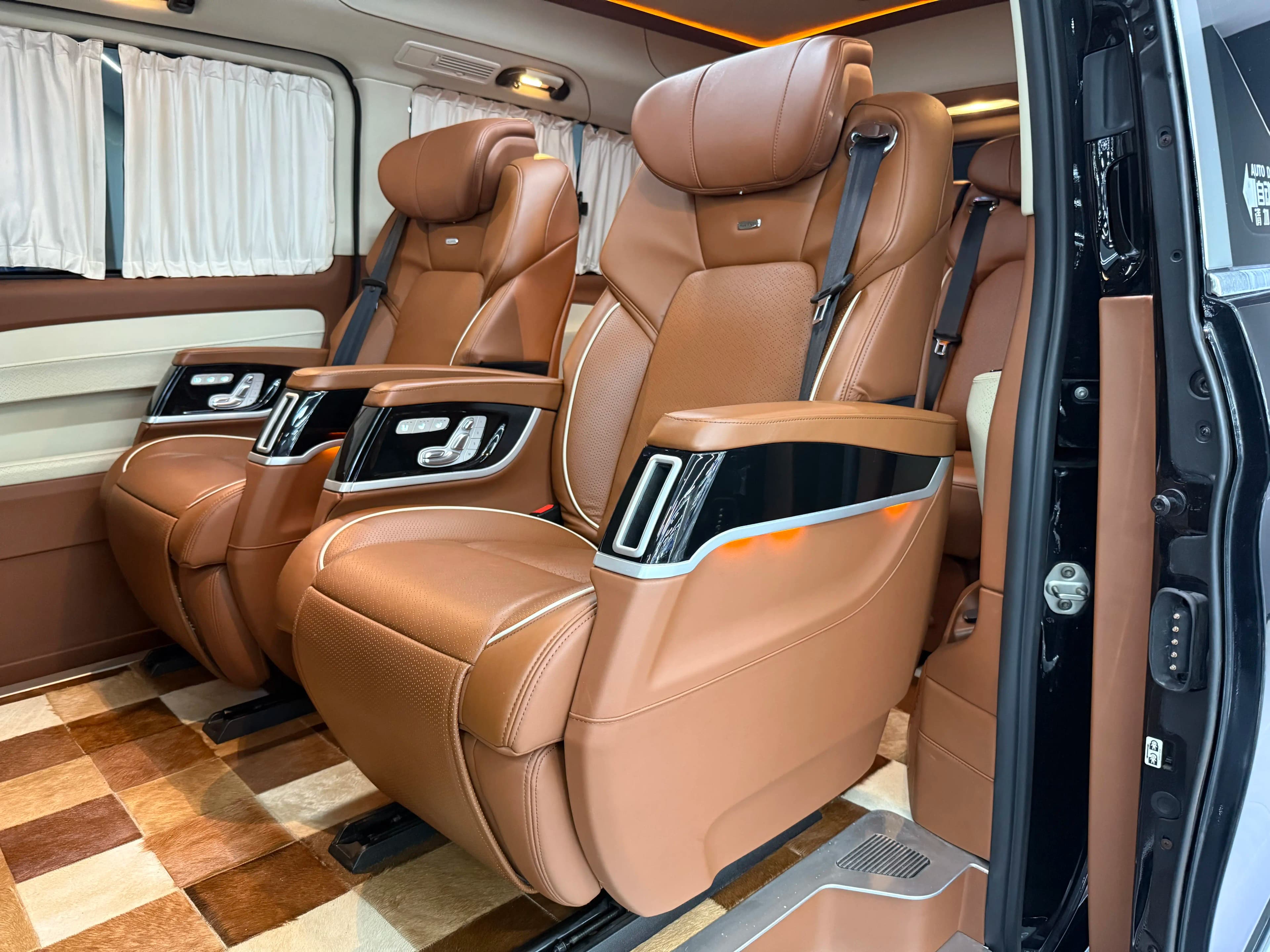 Mercedes-Benz Vito 2023 г. 75033 км. — фото 19
