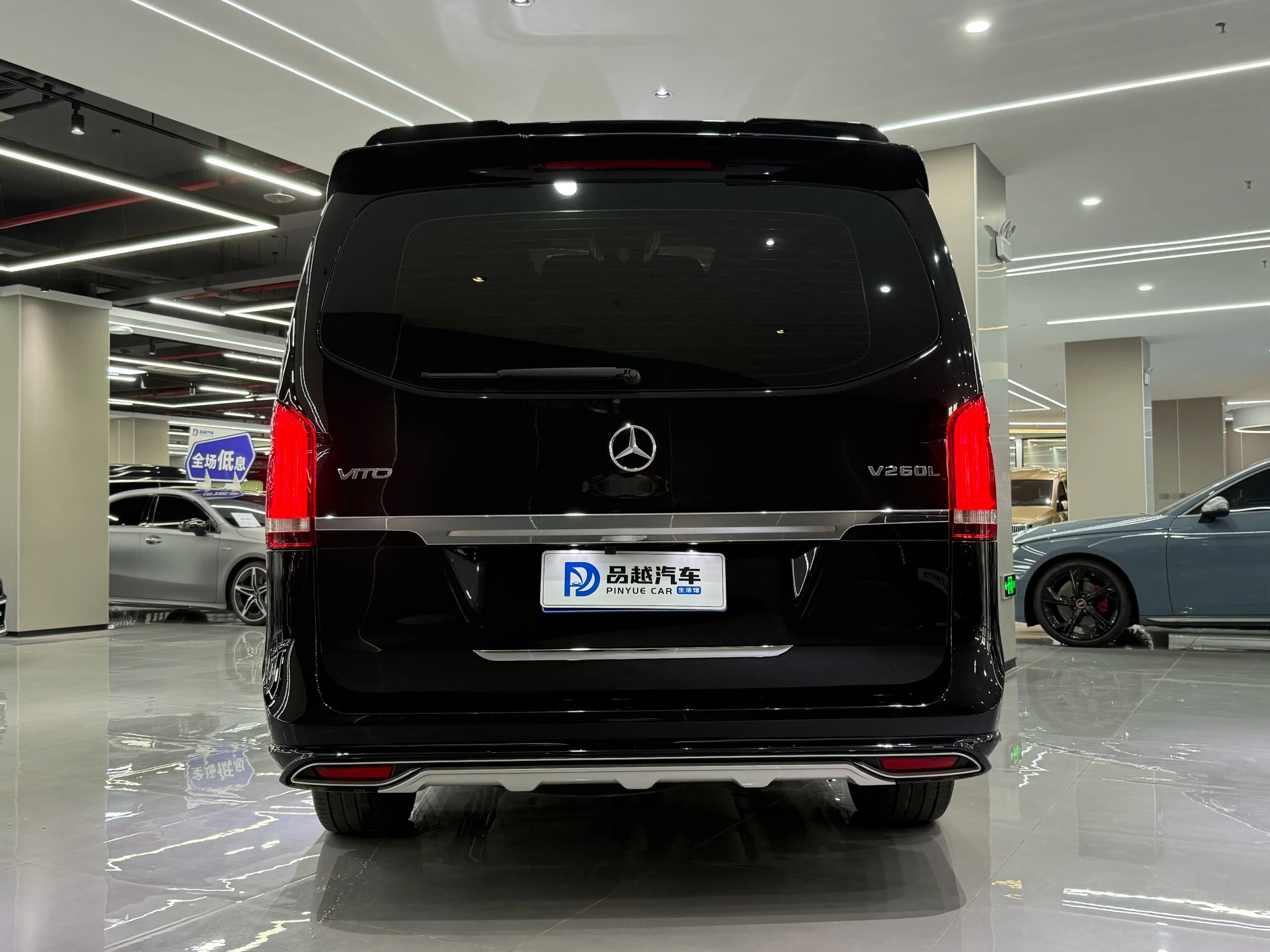 Mercedes-Benz Vito 2023 г. 75033 км. — фото 4