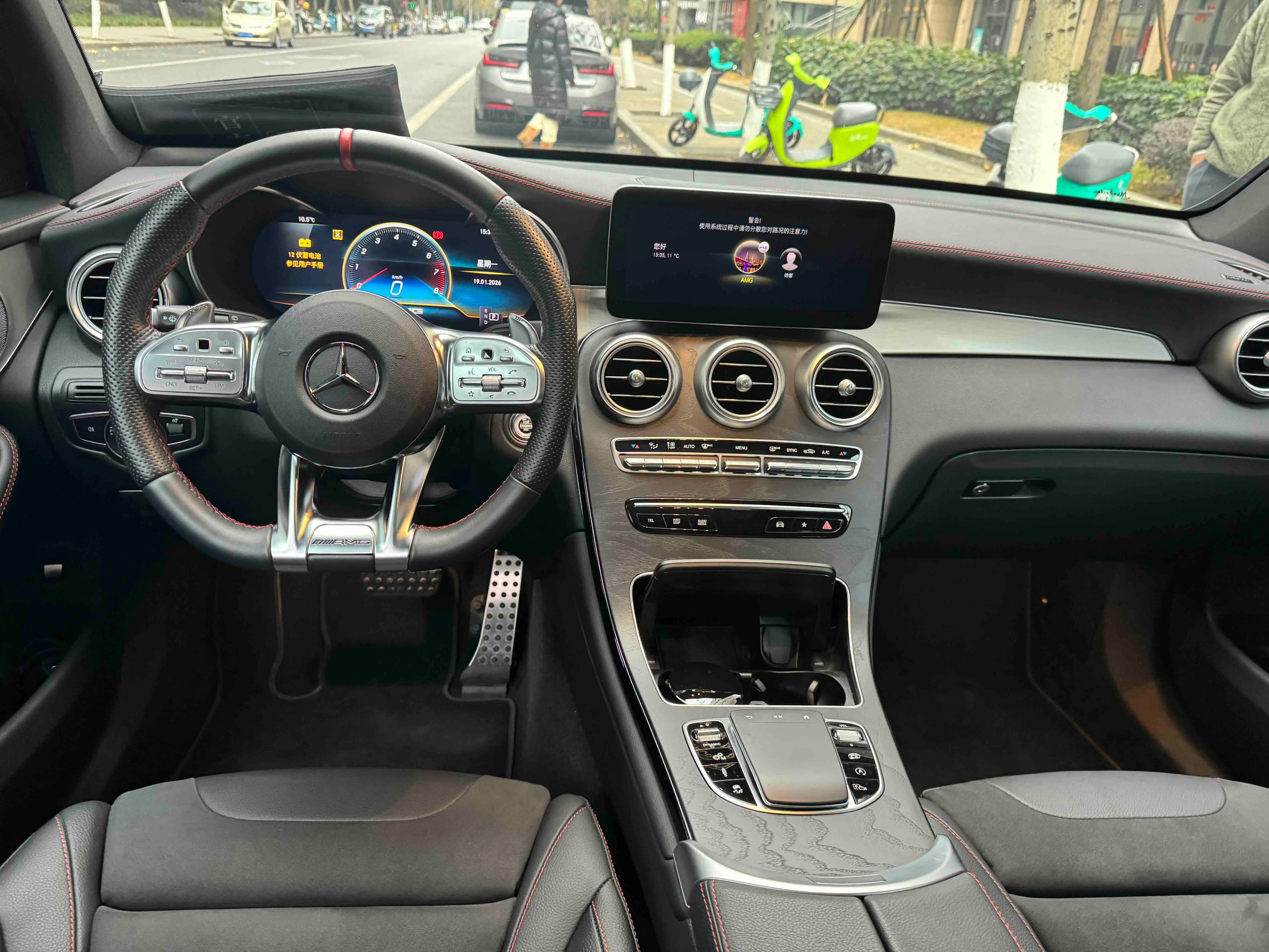 Mercedes-Benz GLC AMG 2022 г. 16022 км. — фото 6