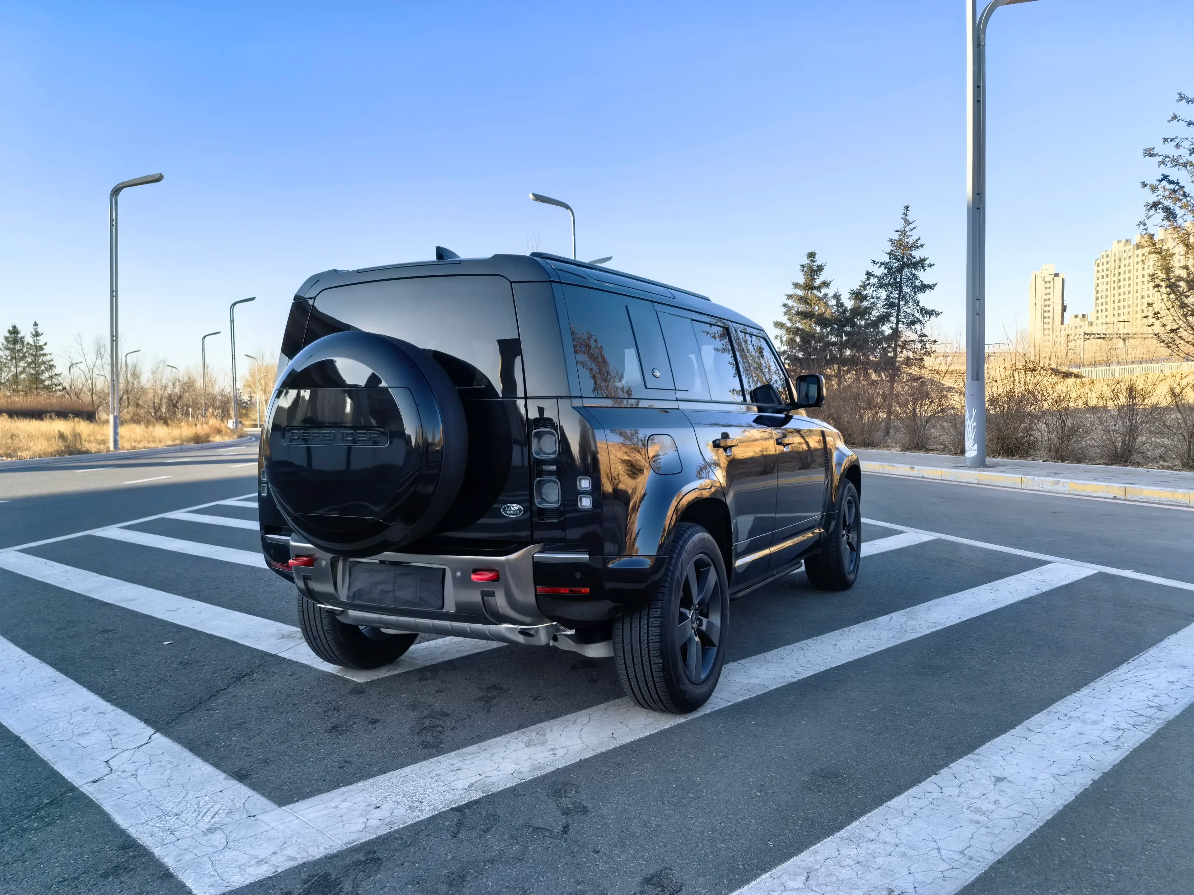 Land Rover Guard 2025 г. 14116 км. — фото 6