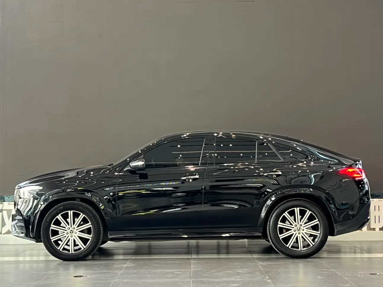 Mercedes-Benz GLE Coupe 2021 г. 138149 км. — фото 3