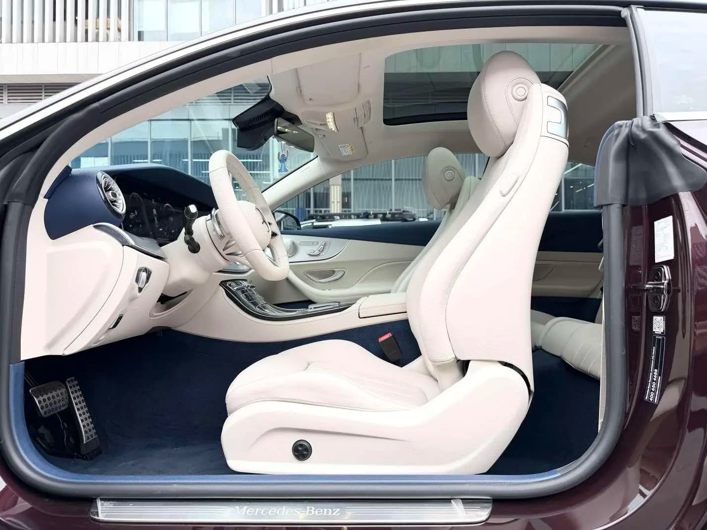 Mercedes-Benz E-Class 2022 г. 40118 км. — фото 23