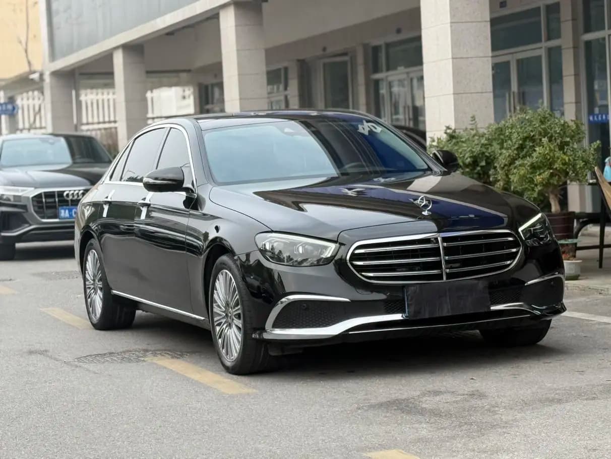 Mercedes-Benz E-Class 2021 г. 70019 км. — фото 2