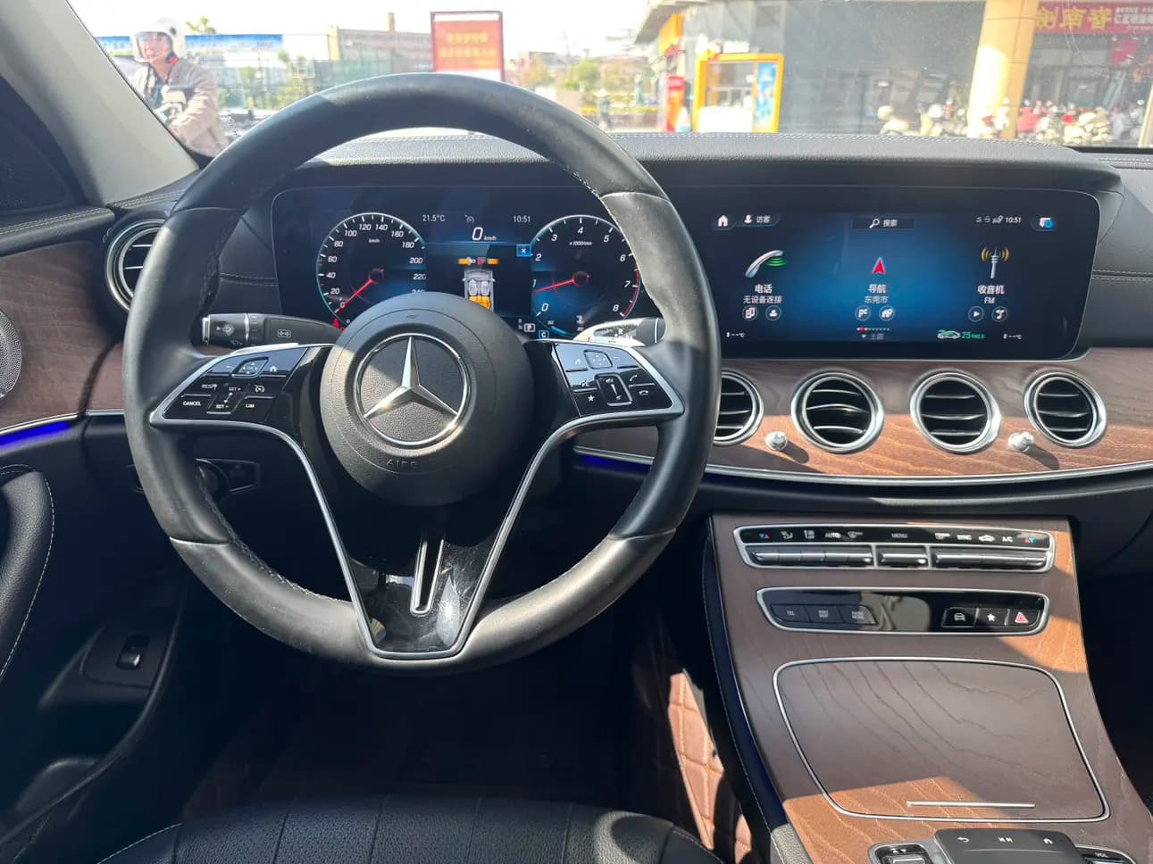 Mercedes-Benz E-Class 2021 г. 70123 км. — фото 17