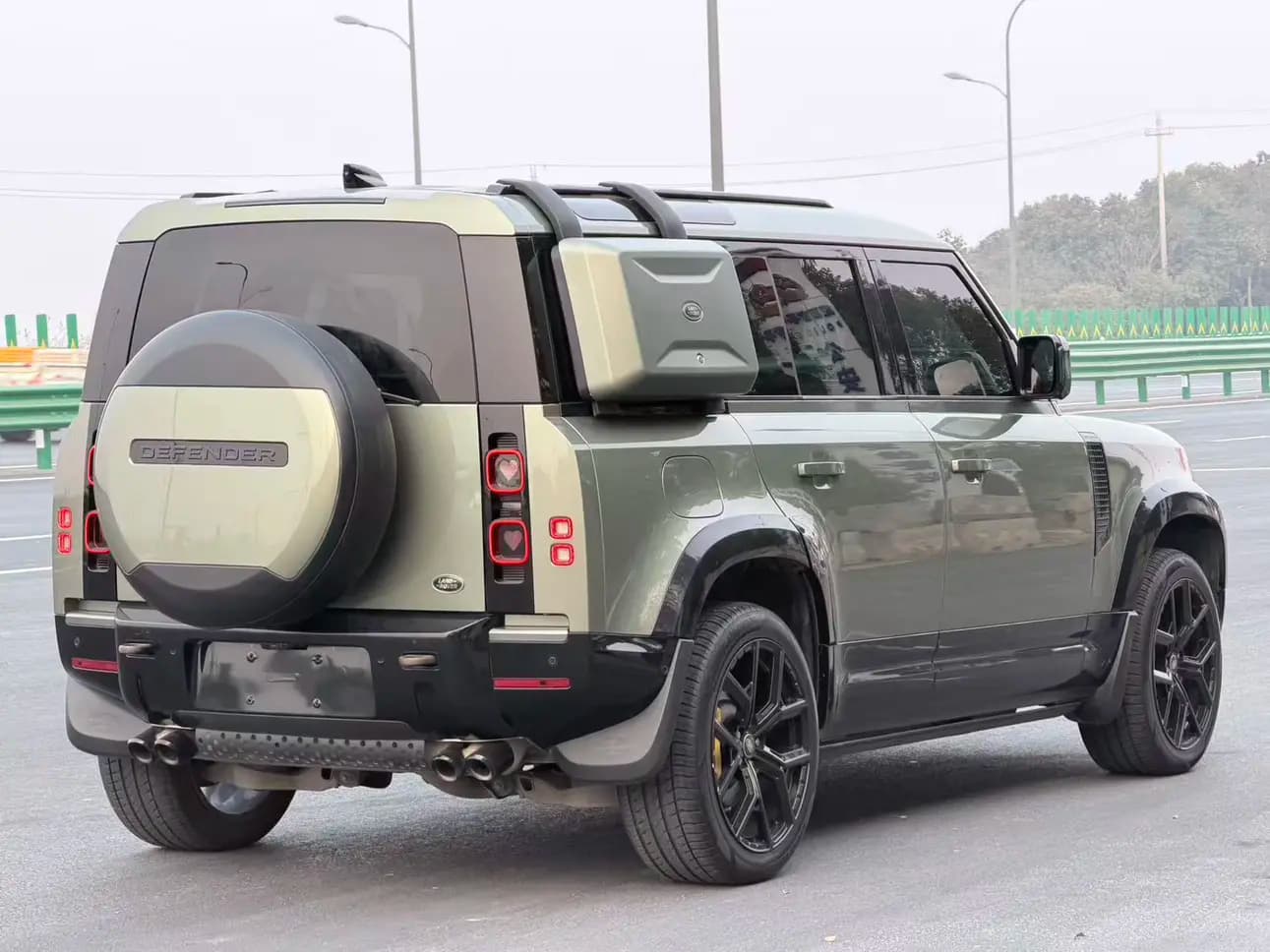 Land Rover Guard 2022 г. 61063 км. — фото 7