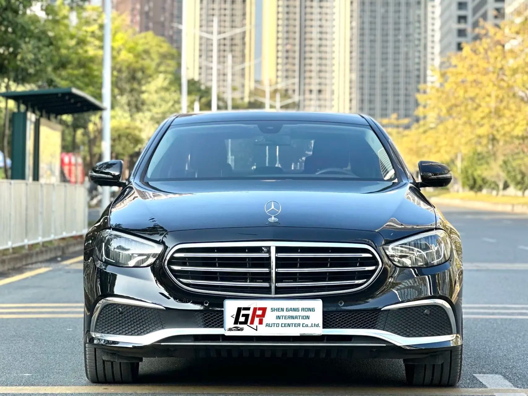 Mercedes-Benz E-Class 2022 г. 79052 км. — фото 2