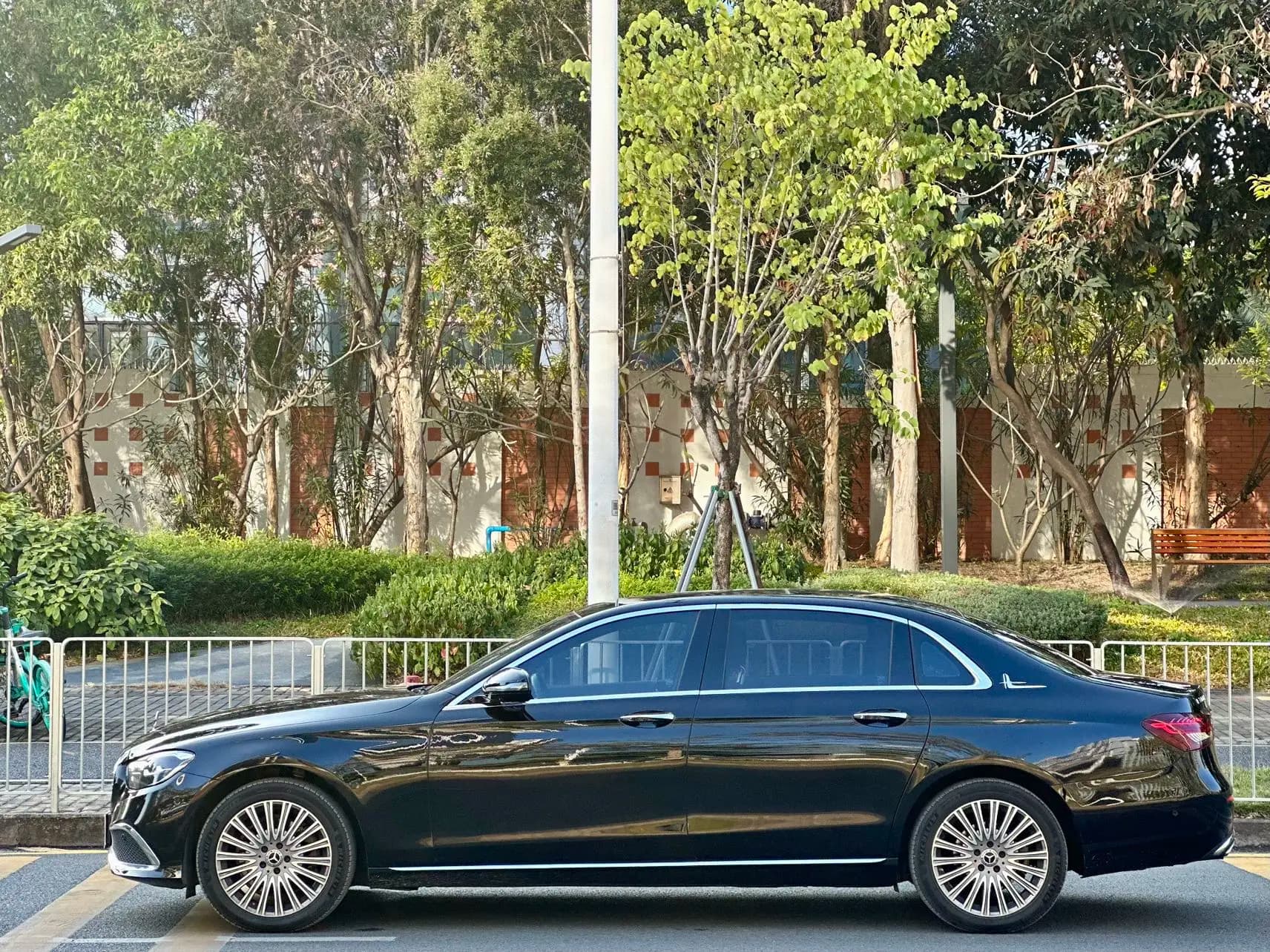 Mercedes-Benz E-Class 2022 г. 79052 км. — фото 3
