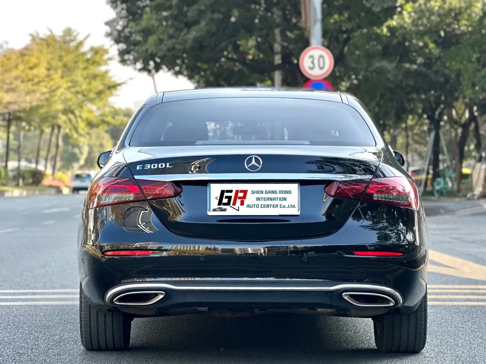 Mercedes-Benz E-Class 2022 г. 79052 км. — фото 4
