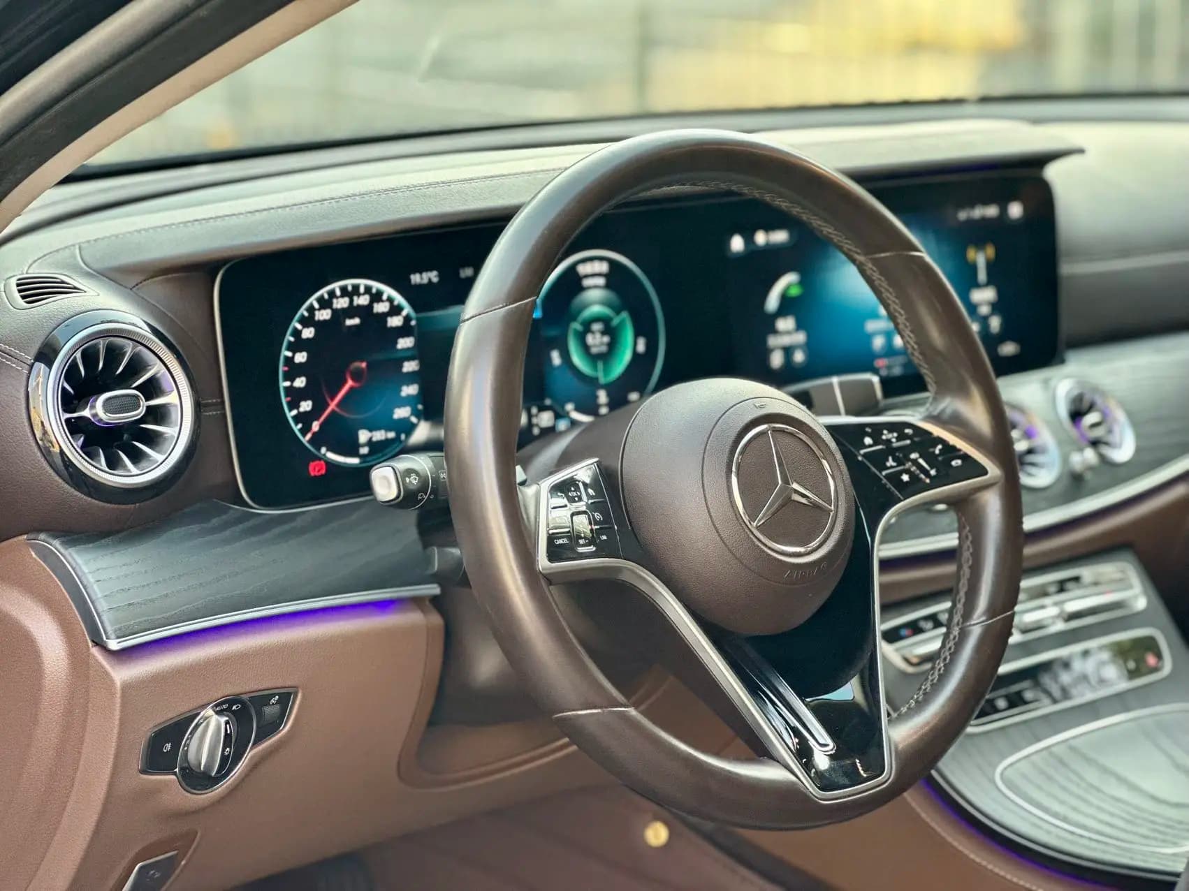 Mercedes-Benz E-Class 2022 г. 79052 км. — фото 10