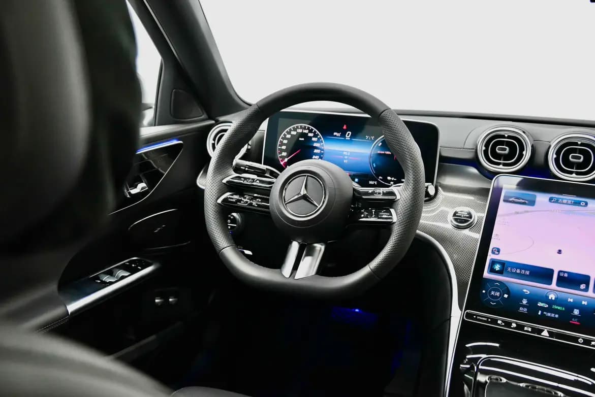 Mercedes-Benz C-Class PHEV 2024 г. 16020 км. — фото 21