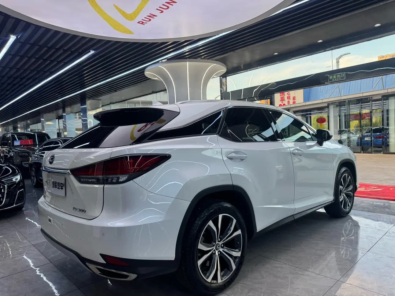 Lexus RX 2022 г. 107080 км. — фото 5