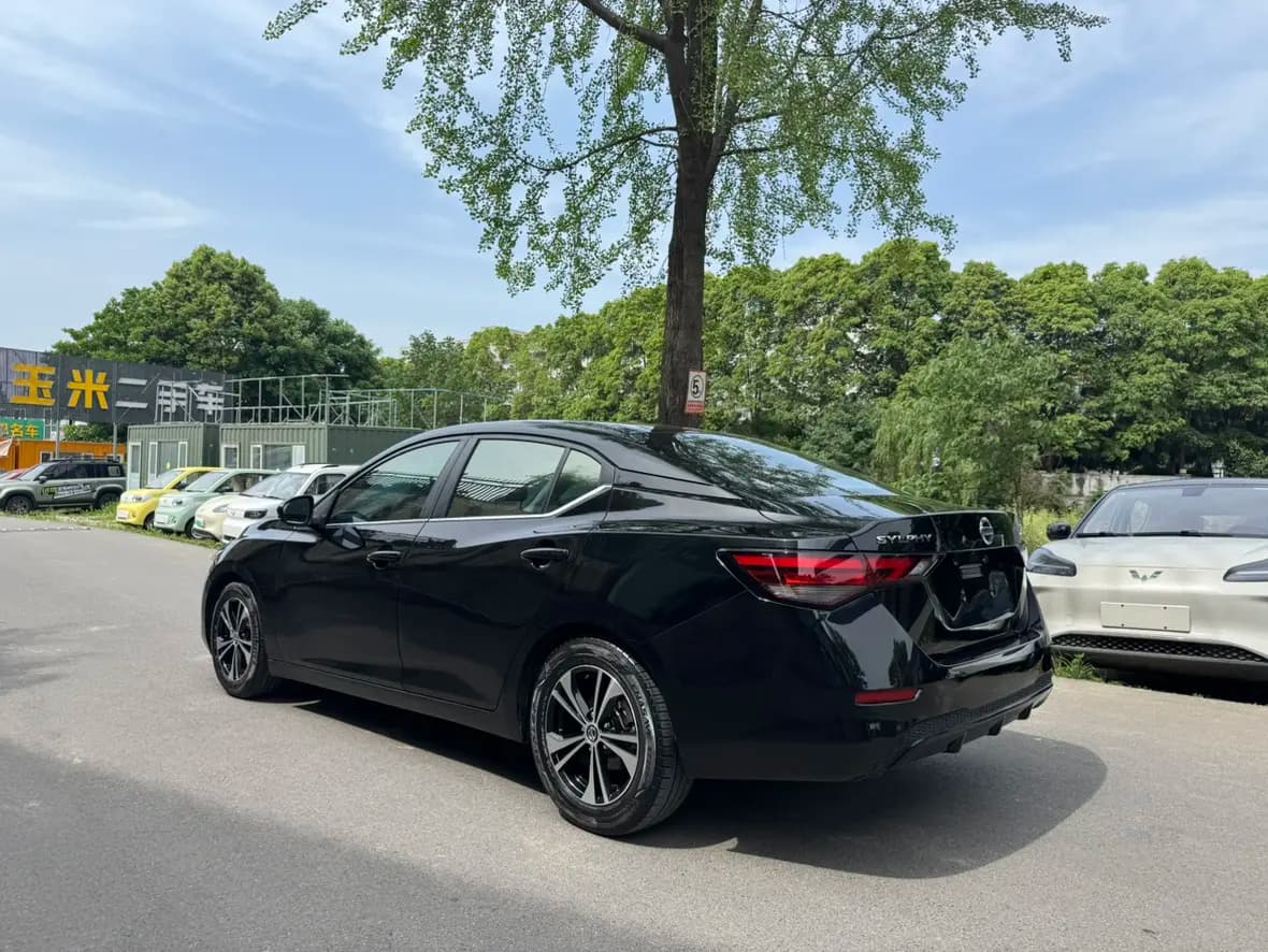 Nissan Sylphy 2021 г. 42069 км. — фото 4