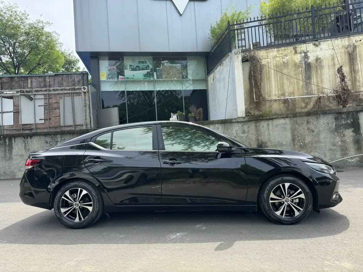 Nissan Sylphy 2021 г. 42069 км. — фото 7