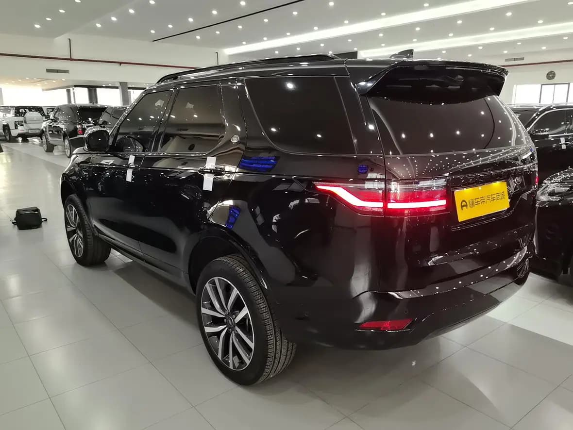 Land Rover Discovery 2024 г. 14485 км. — фото 6