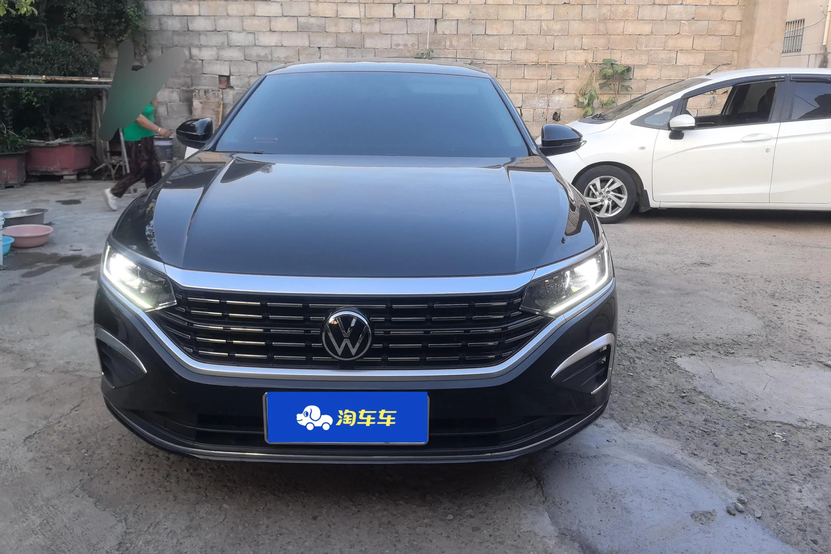Volkswagen Passat 2023 г. 12030 км. — фото 2