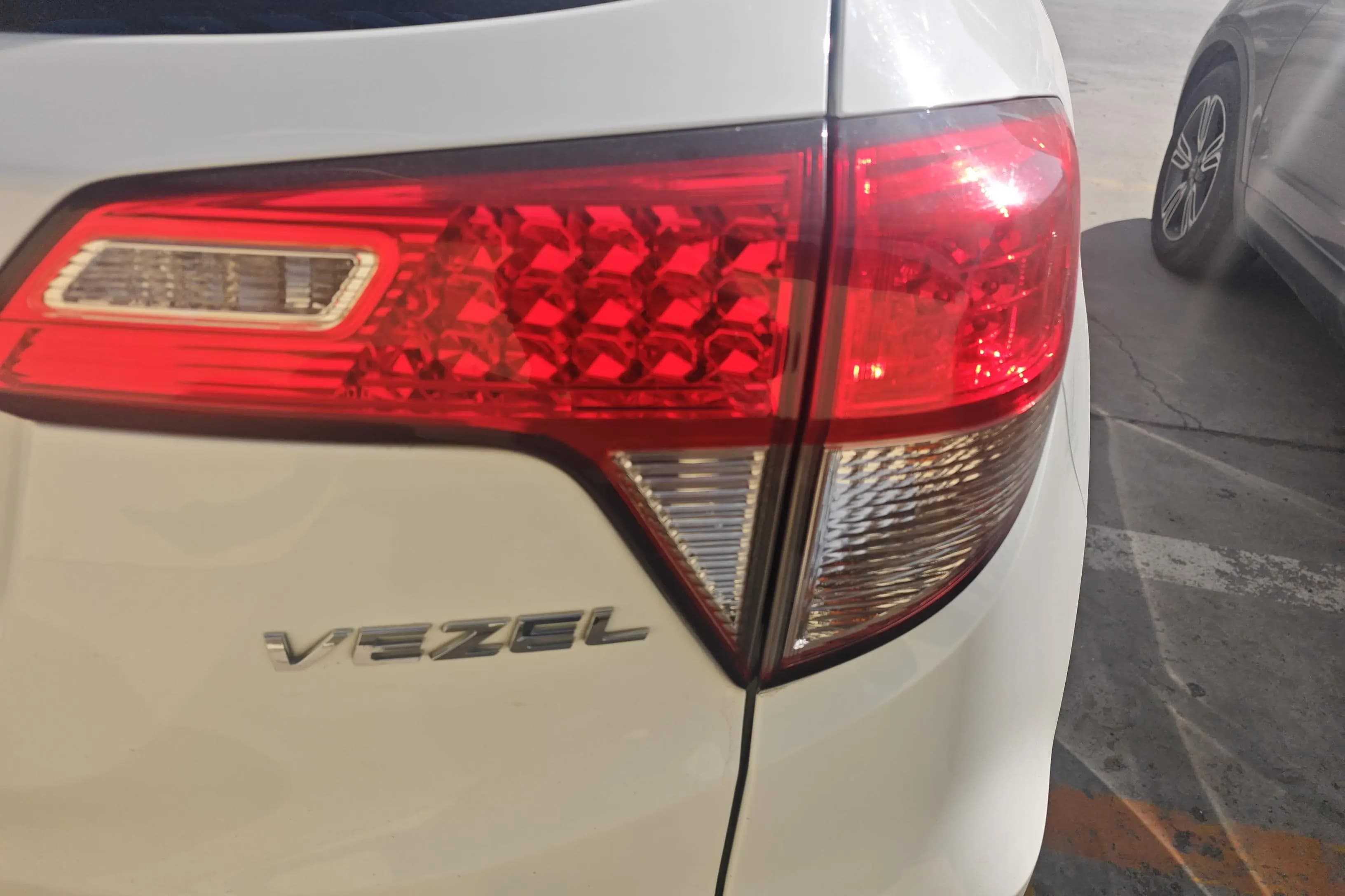 Honda Vezel 2022 г. 67773 км. — фото 5