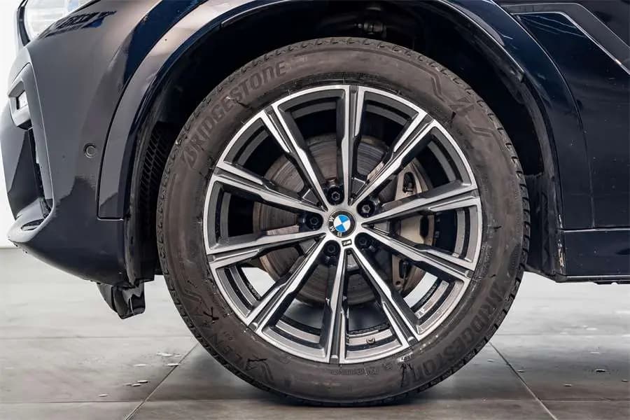BMW X6 2021 г. 54916 км. — фото 12