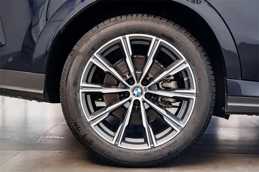 BMW X6 2021 г. 54916 км. — фото 13