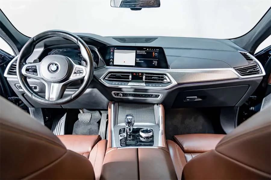 BMW X6 2021 г. 54916 км. — фото 17