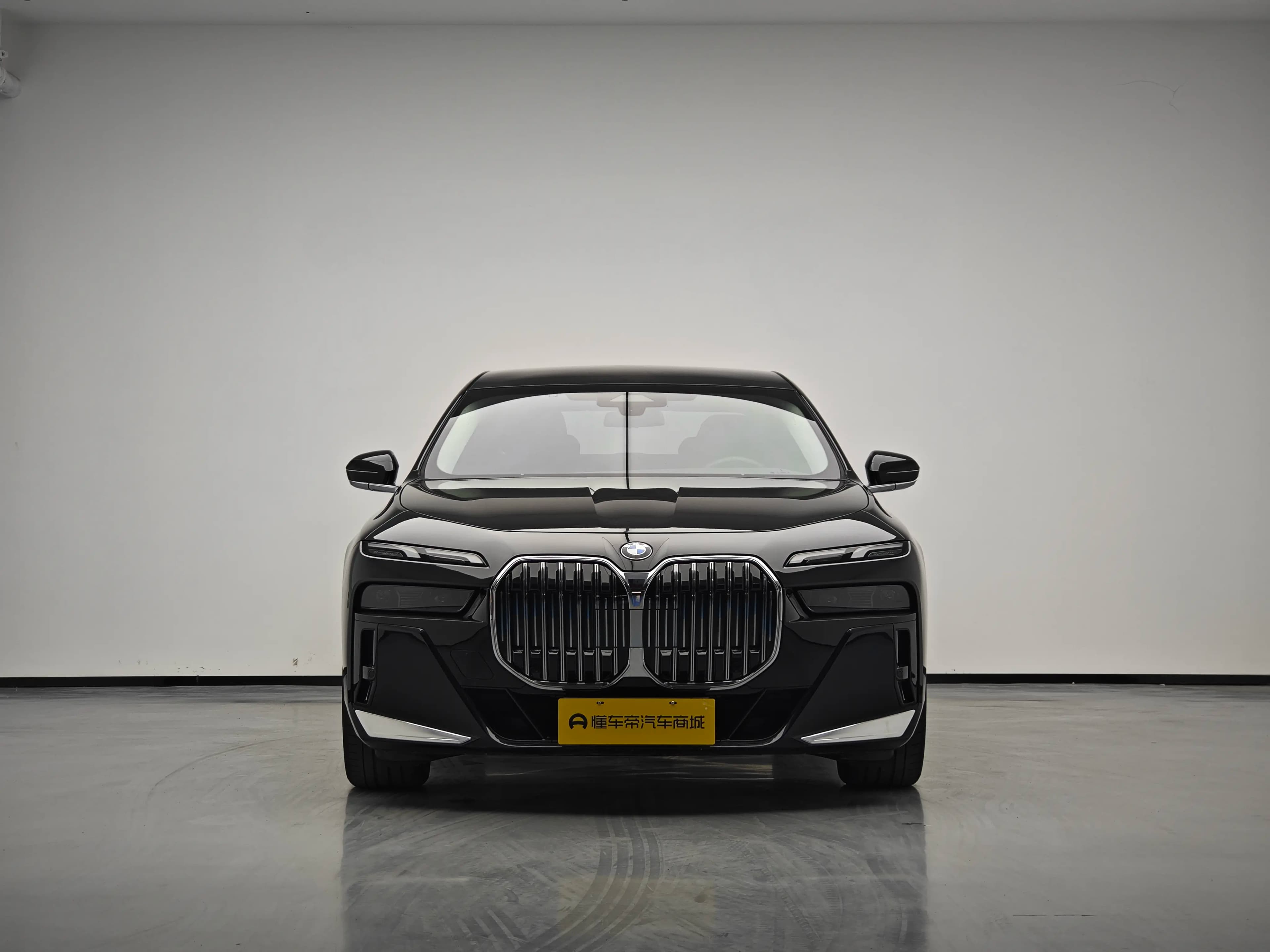 BMW 7 Series 2024 г. 44809 км. — фото 2
