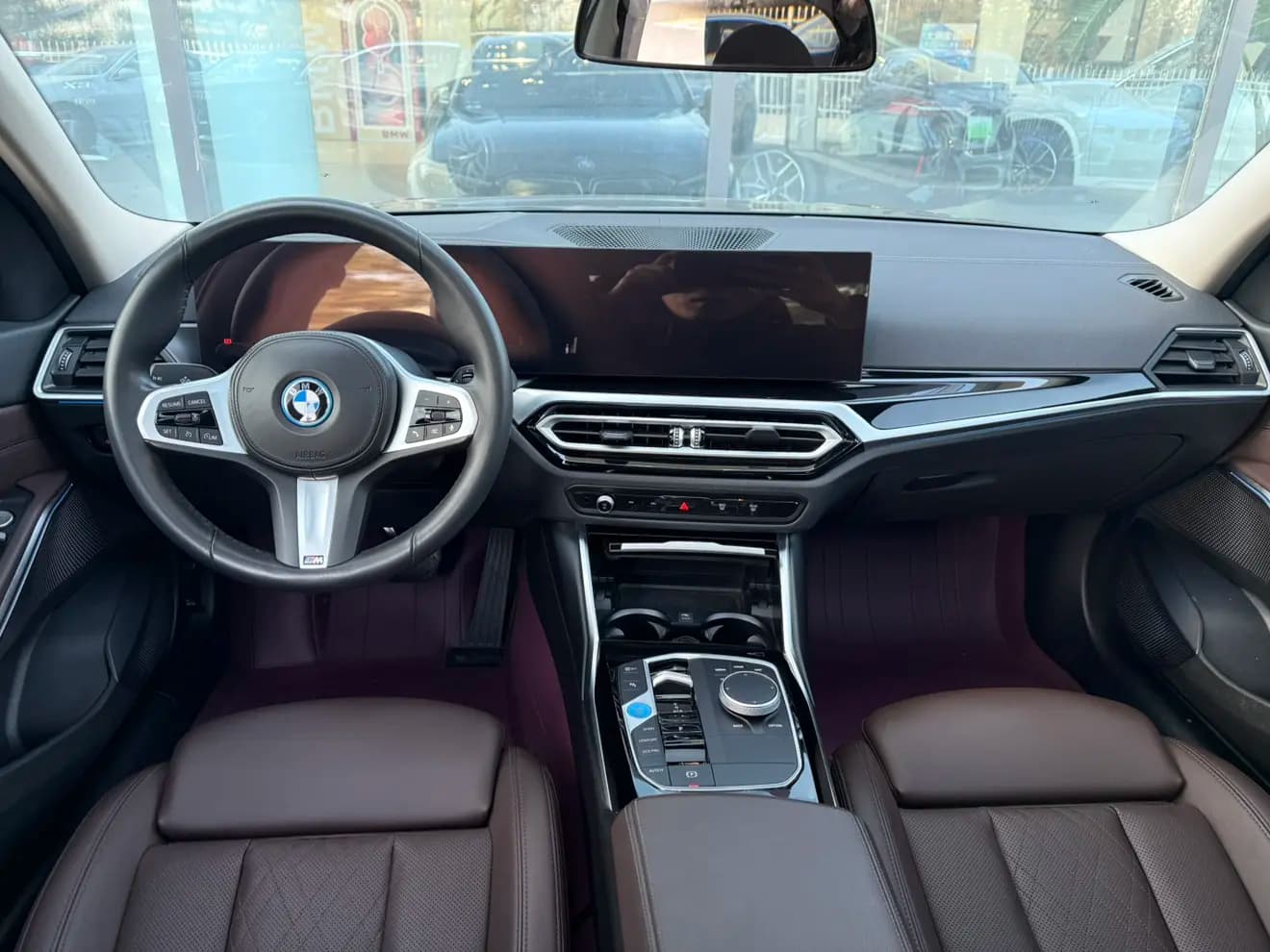 BMW i3 2023 г. 69003 км. — фото 7