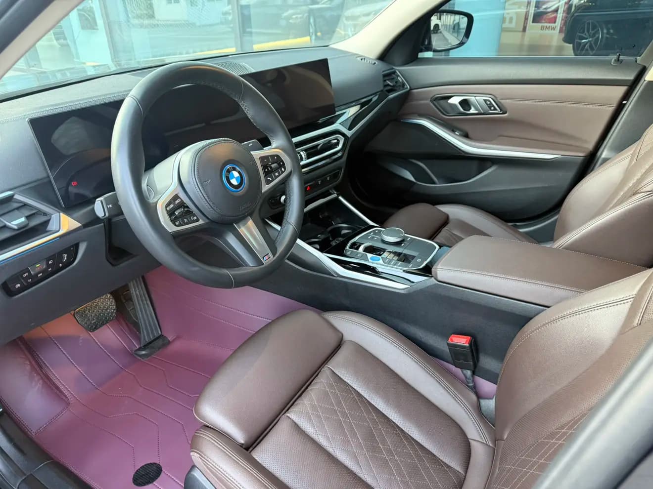 BMW i3 2023 г. 69003 км. — фото 8