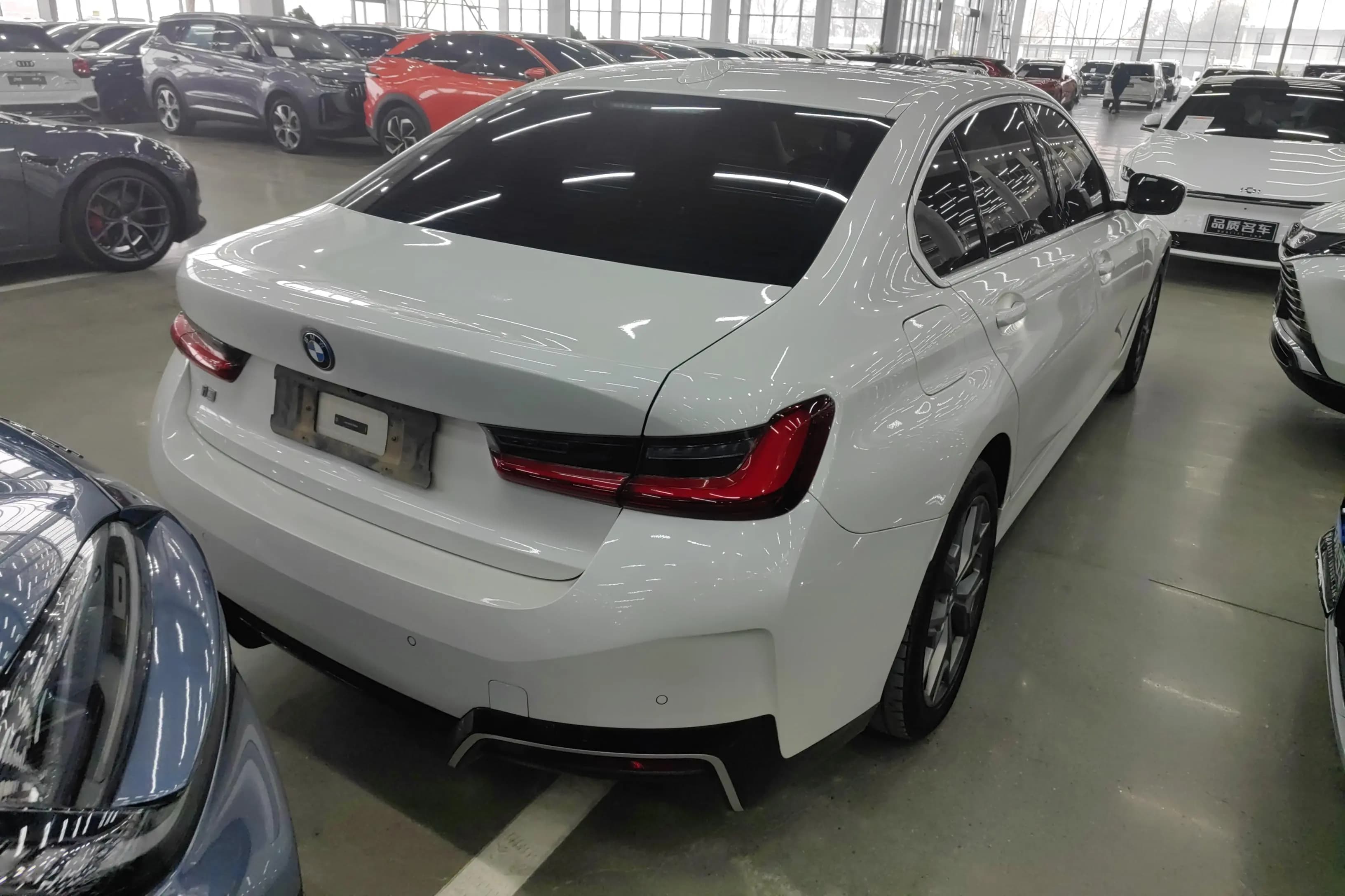 BMW i3 2024 г. 44633 км. — фото 3