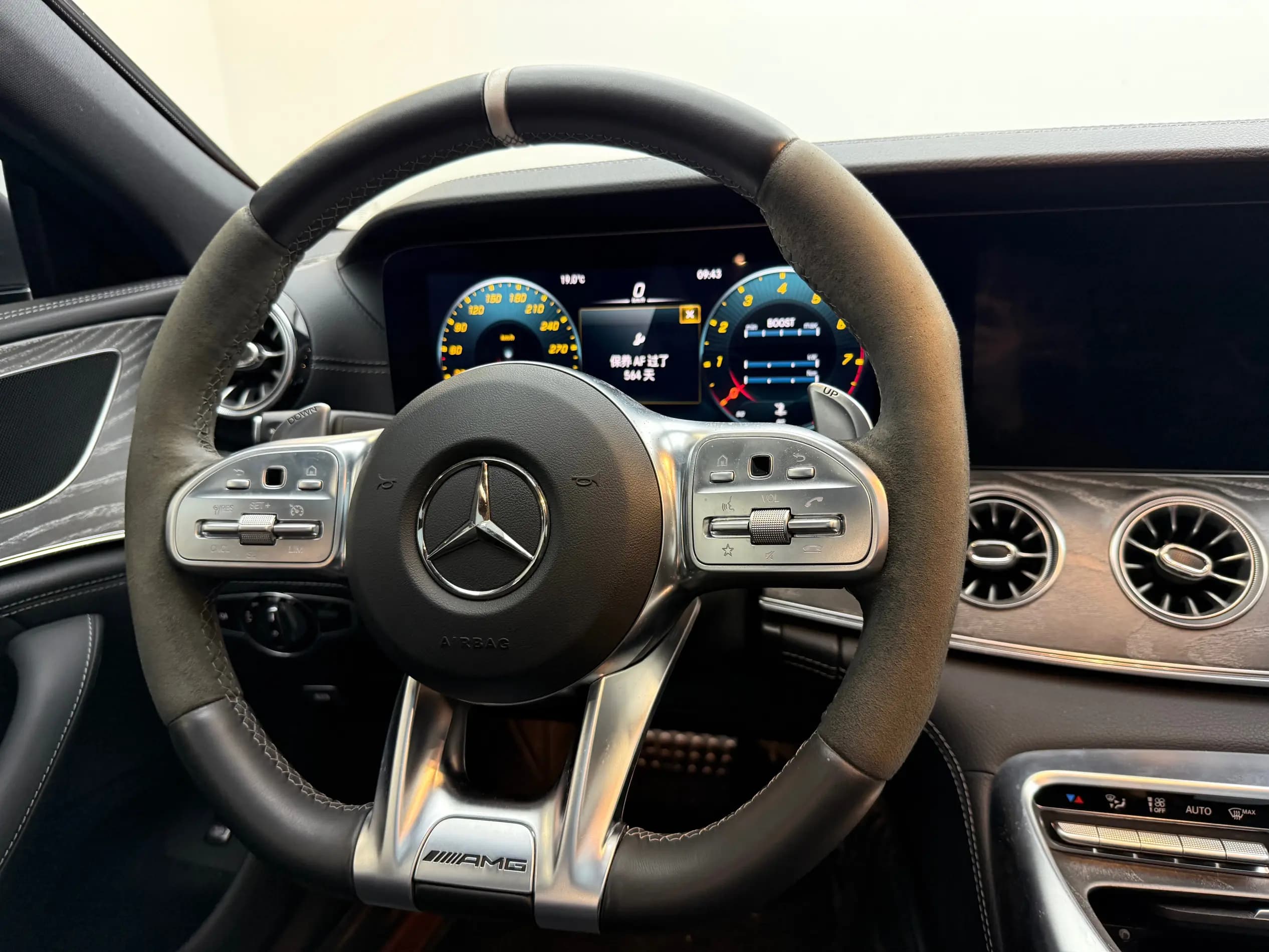 Mercedes-Benz AMG GT 2021 г. 32391 км. — фото 16