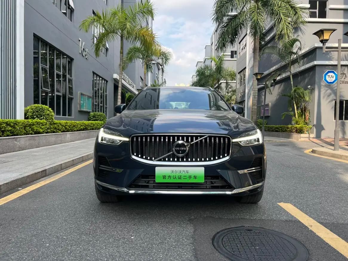 Volvo XC60 PHEV 2024 г. 22846 км. — фото 2