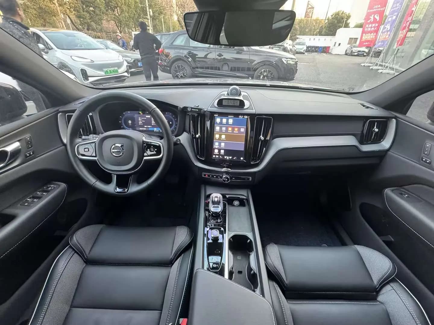 Volvo XC60 2024 г. 20147 км. — фото 6