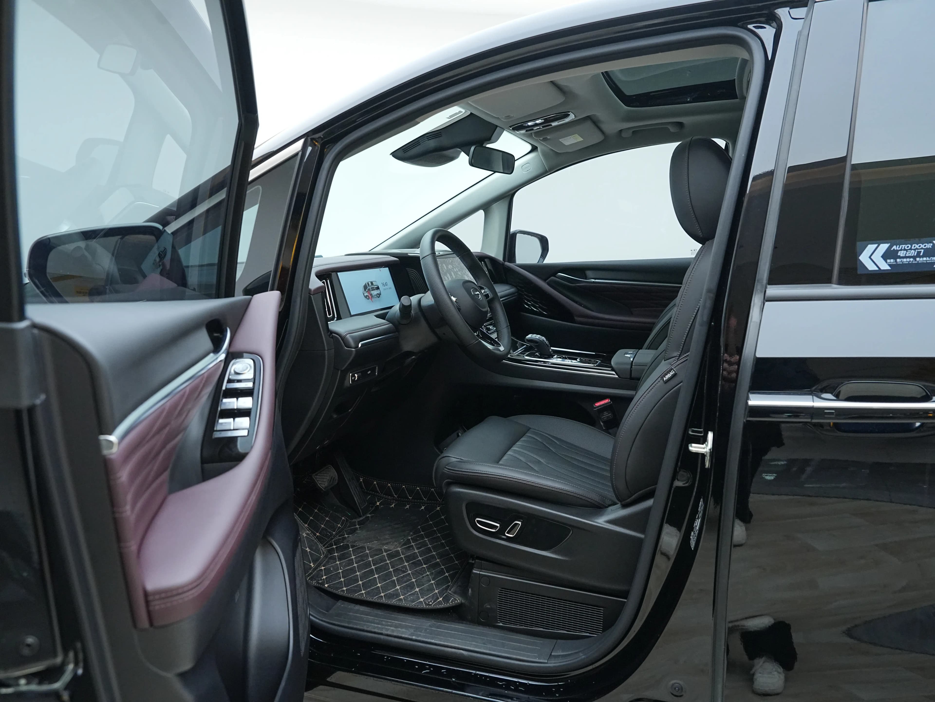 GAC Trumpchi M8 2024 г. 18409 км. — фото 17