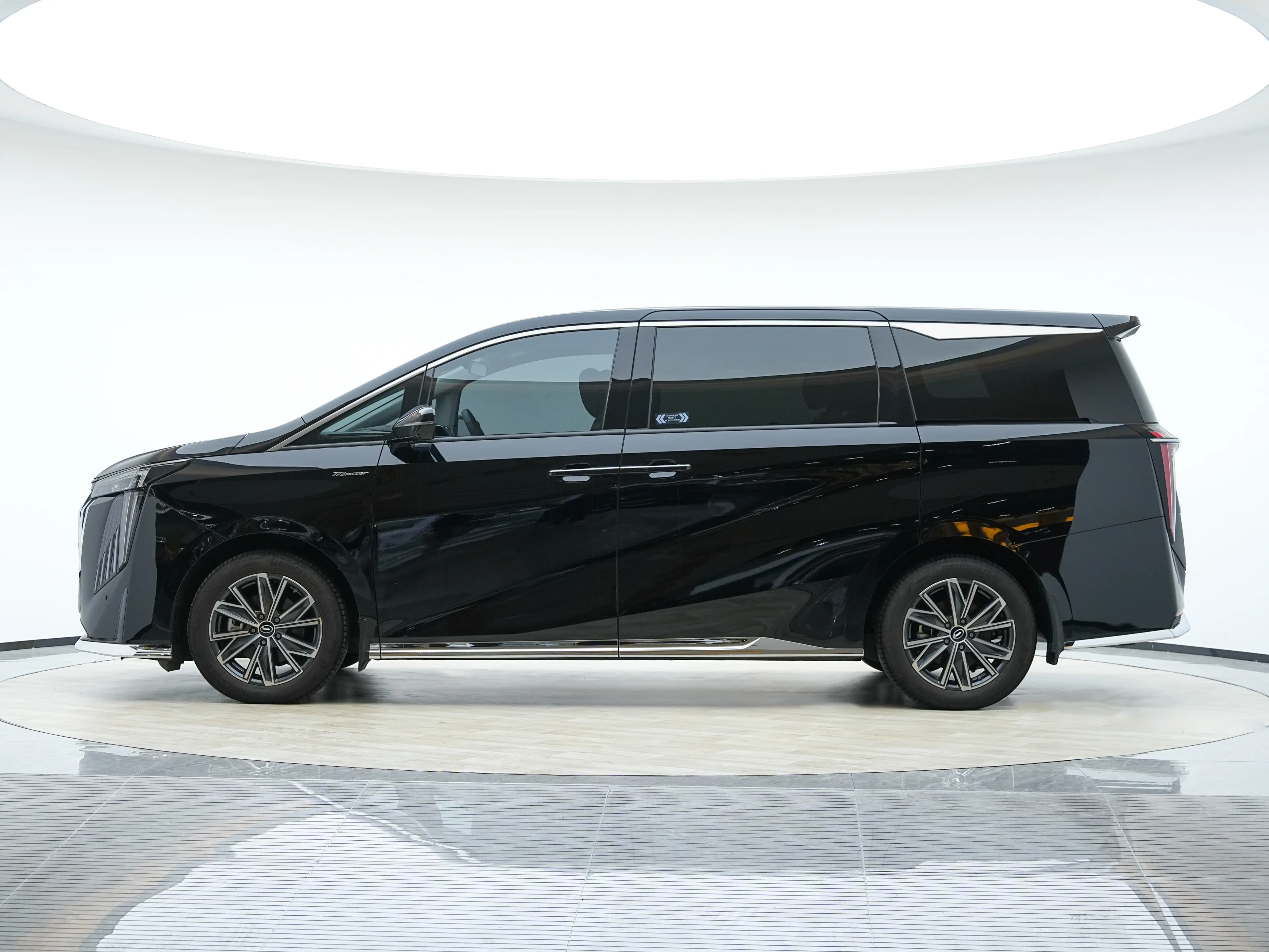 GAC Trumpchi M8 2024 г. 18409 км. — фото 4