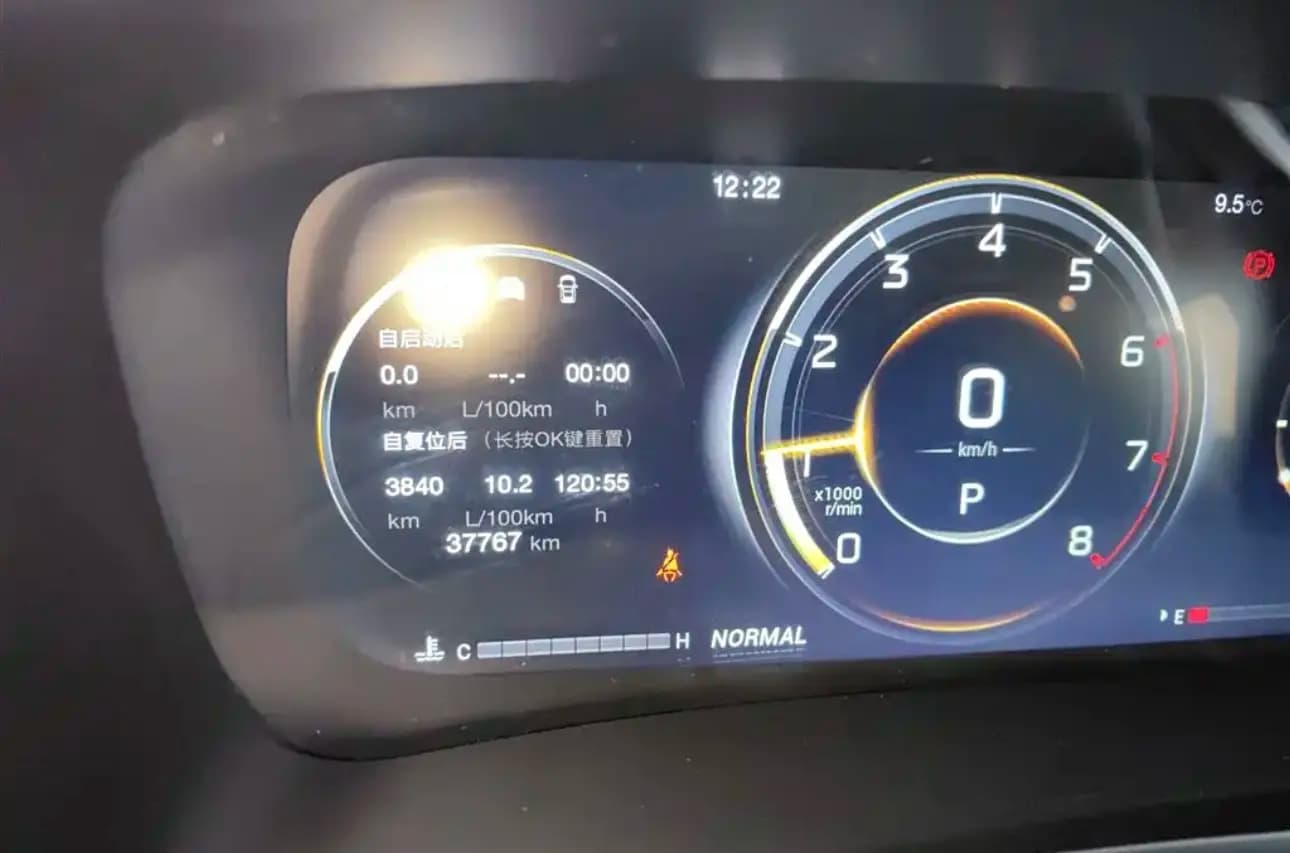 GAC Trumpchi M8 2022 г. 37834 км. — фото 13
