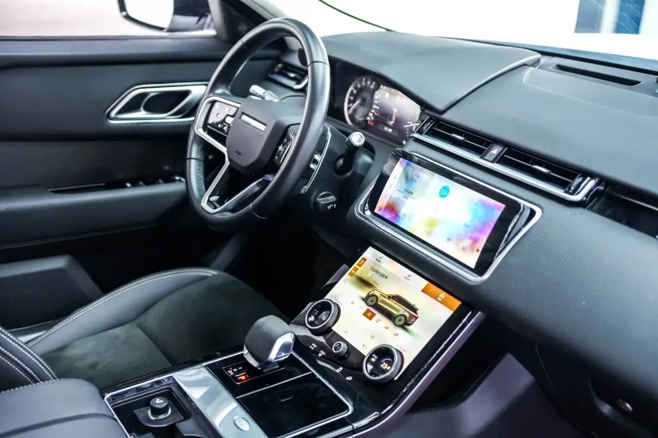 Land Rover Range Rover Velar 2022 г. 59639 км. — фото 5