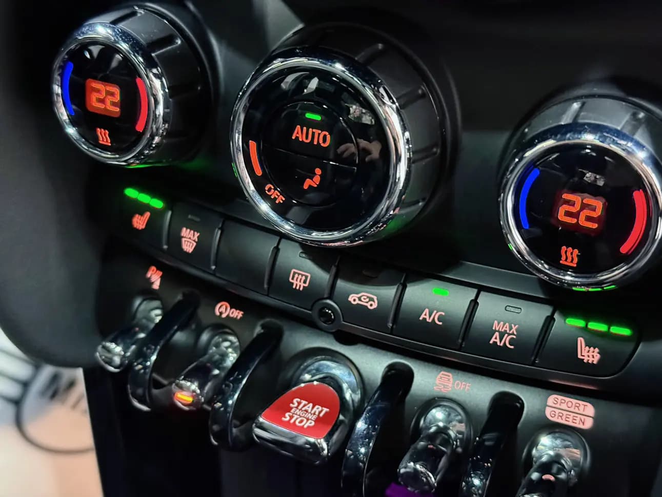 MINI JCW 2023 г. 13500 км. — фото 8