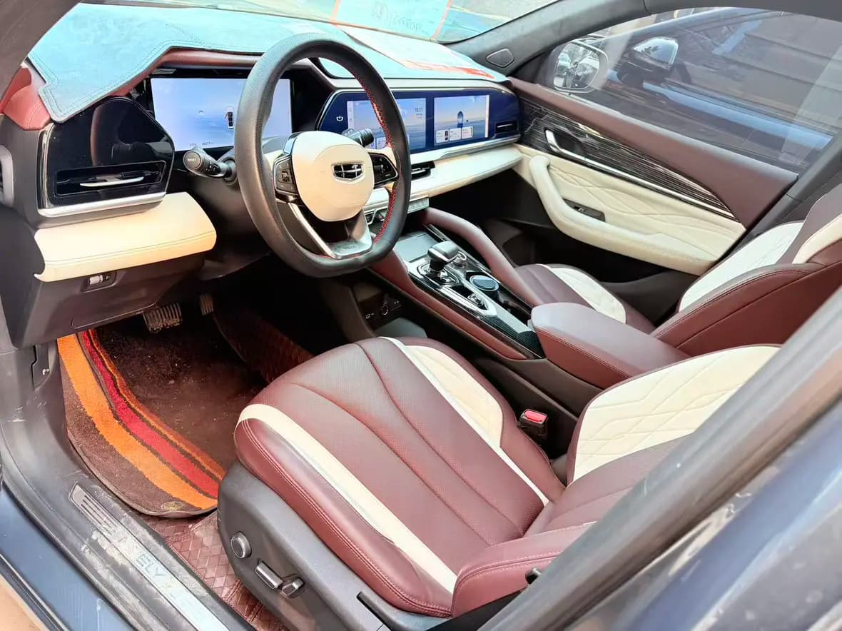 Geely Monjaro 2023 г. 15125 км. — фото 8