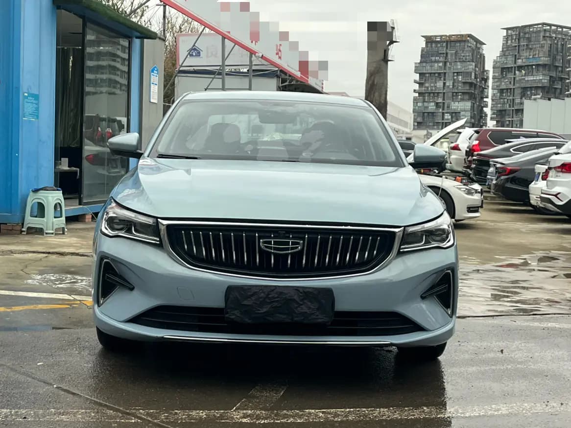 Geely Emgrand 2023 г. 16092 км. — фото 2