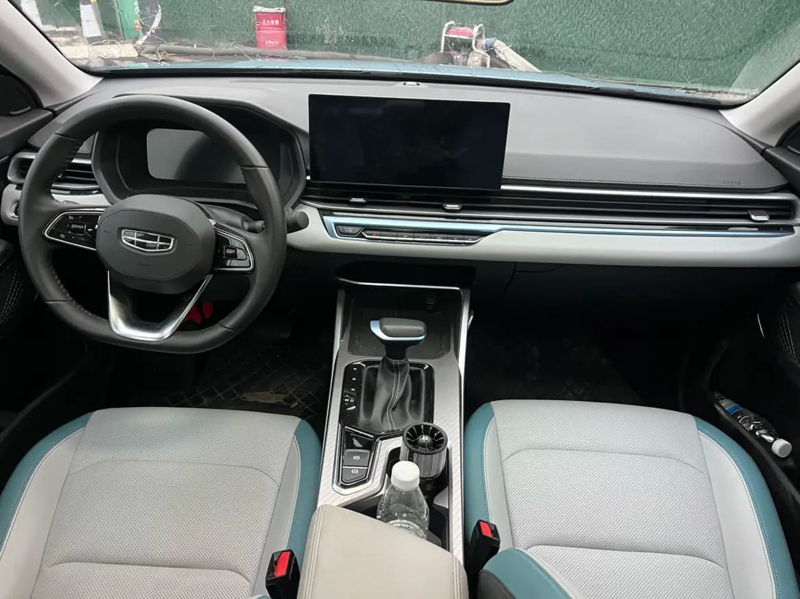 Geely Emgrand 2023 г. 16092 км. — фото 8