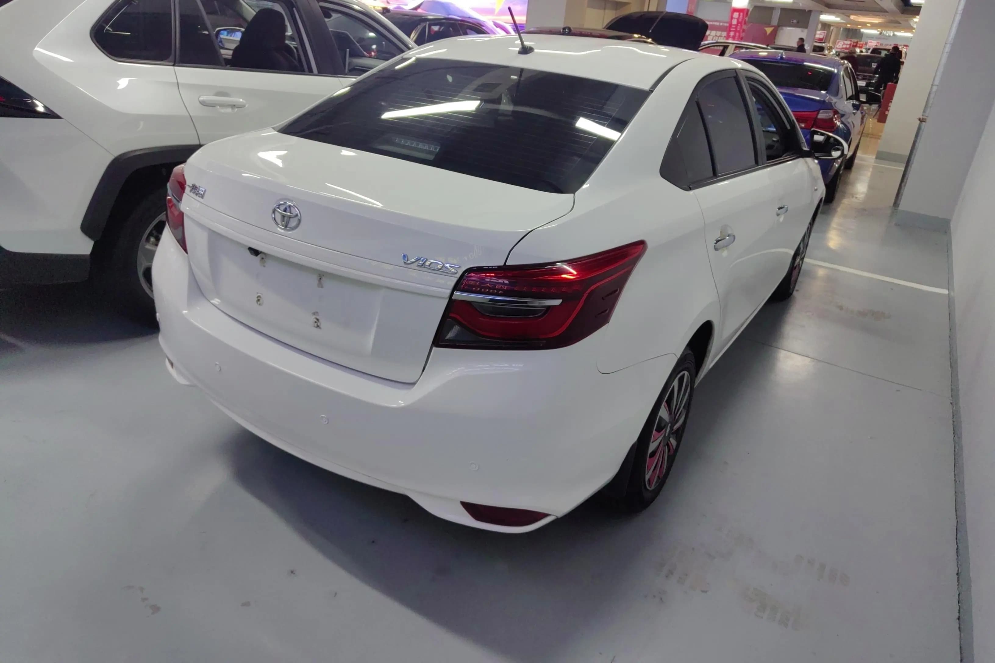 Toyota Vios 2023 г. 16575 км. — фото 2