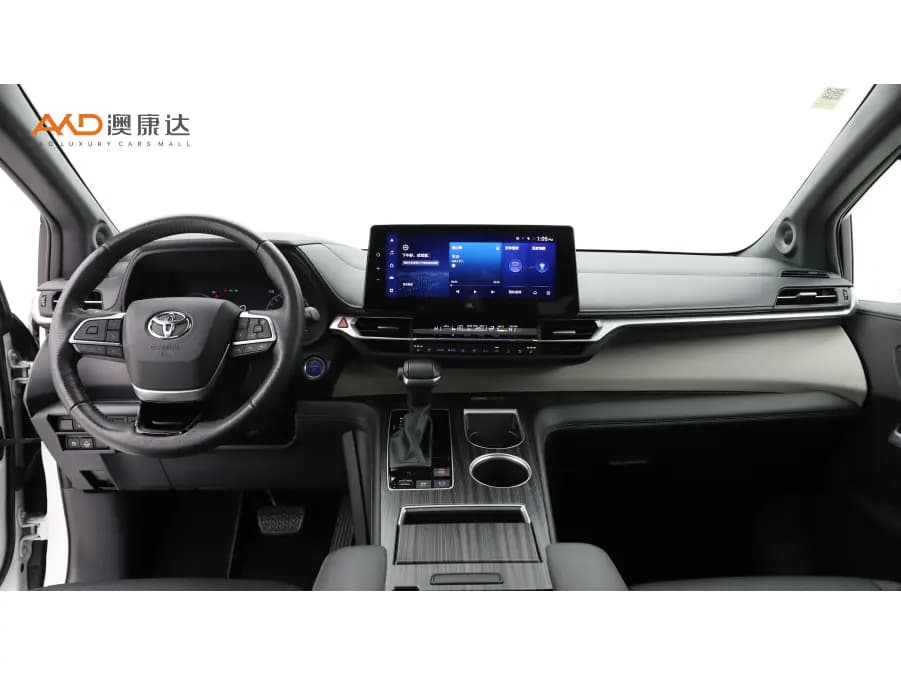 Toyota Granvia 2023 г. 47924 км. — фото 6