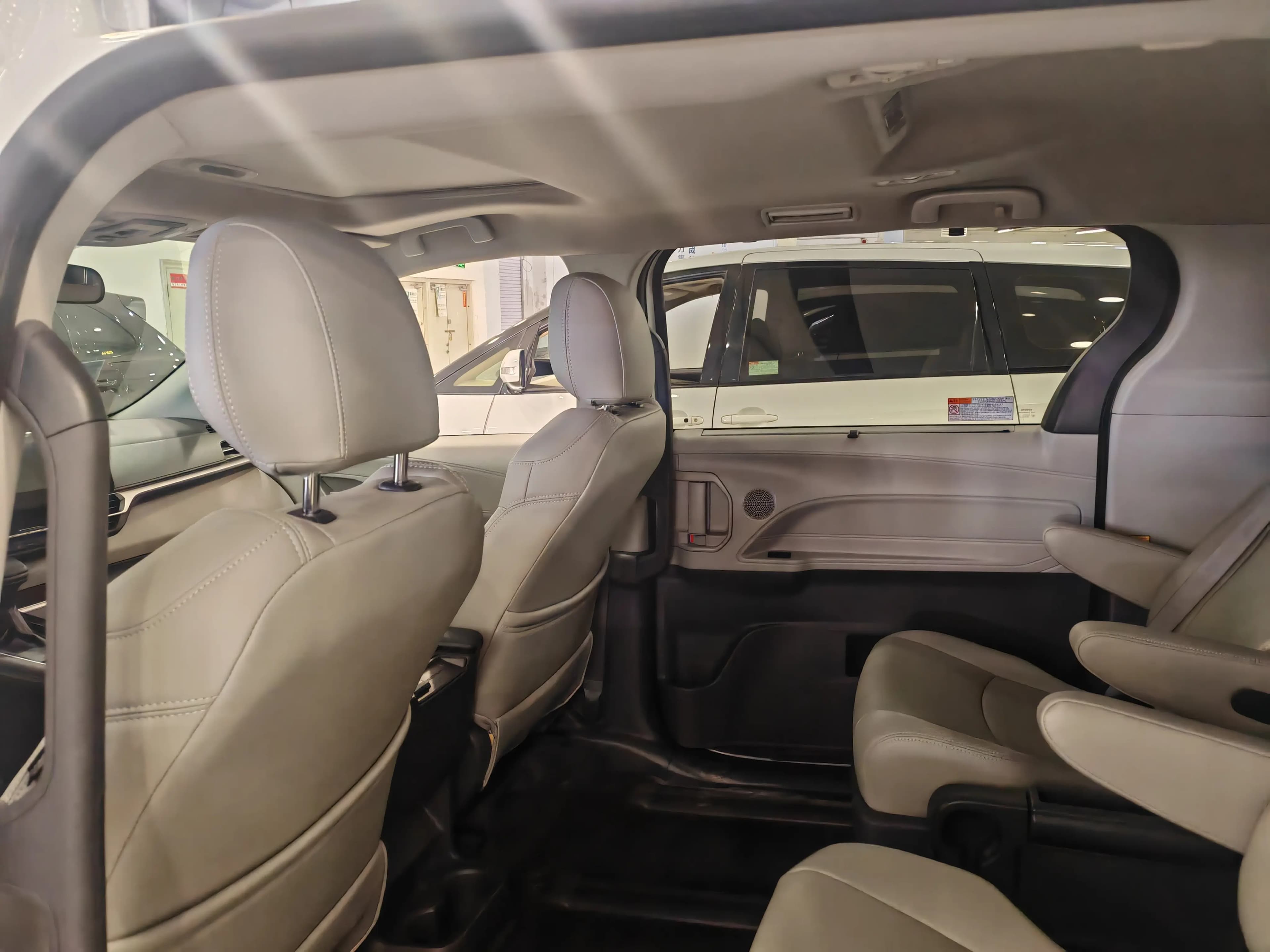 Toyota Sienna 2023 г. 103013 км. — фото 16