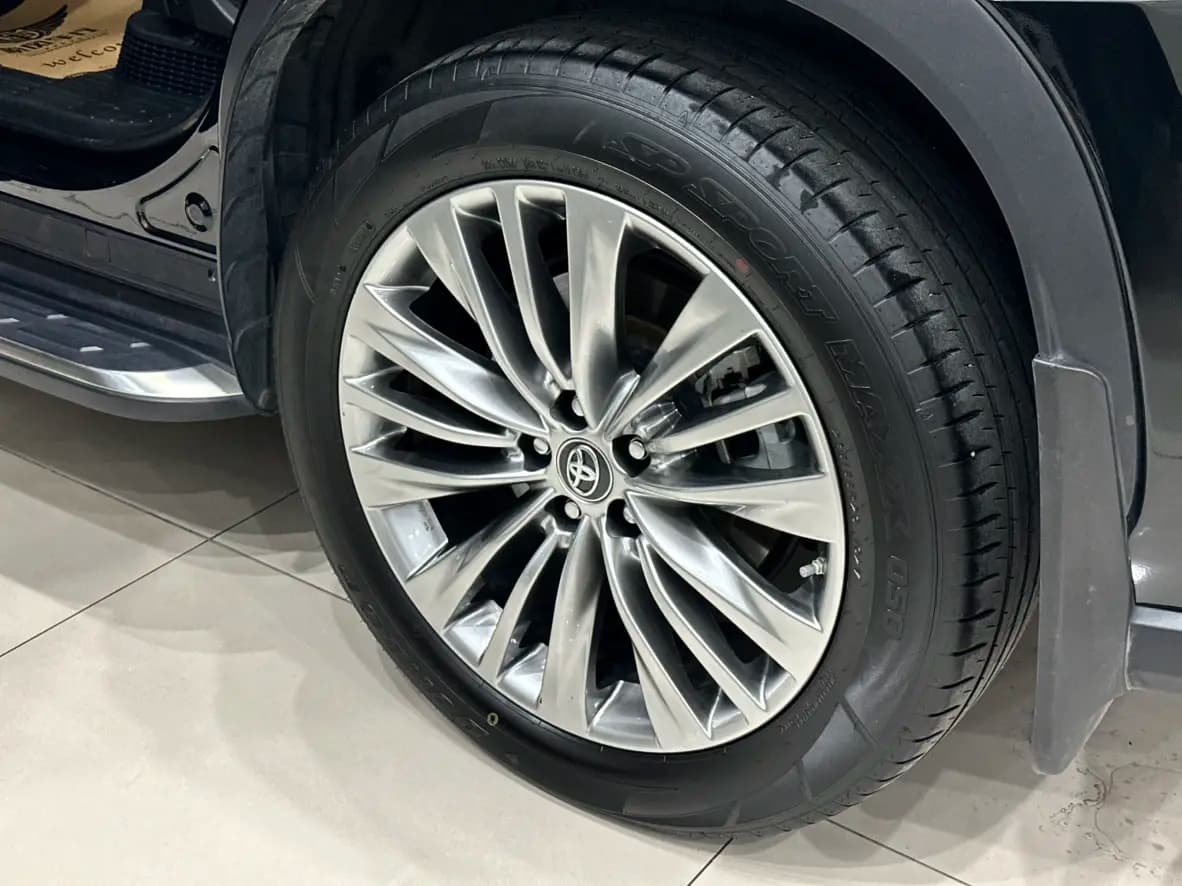 Toyota Highlander 2023 г. 50010 км. — фото 23
