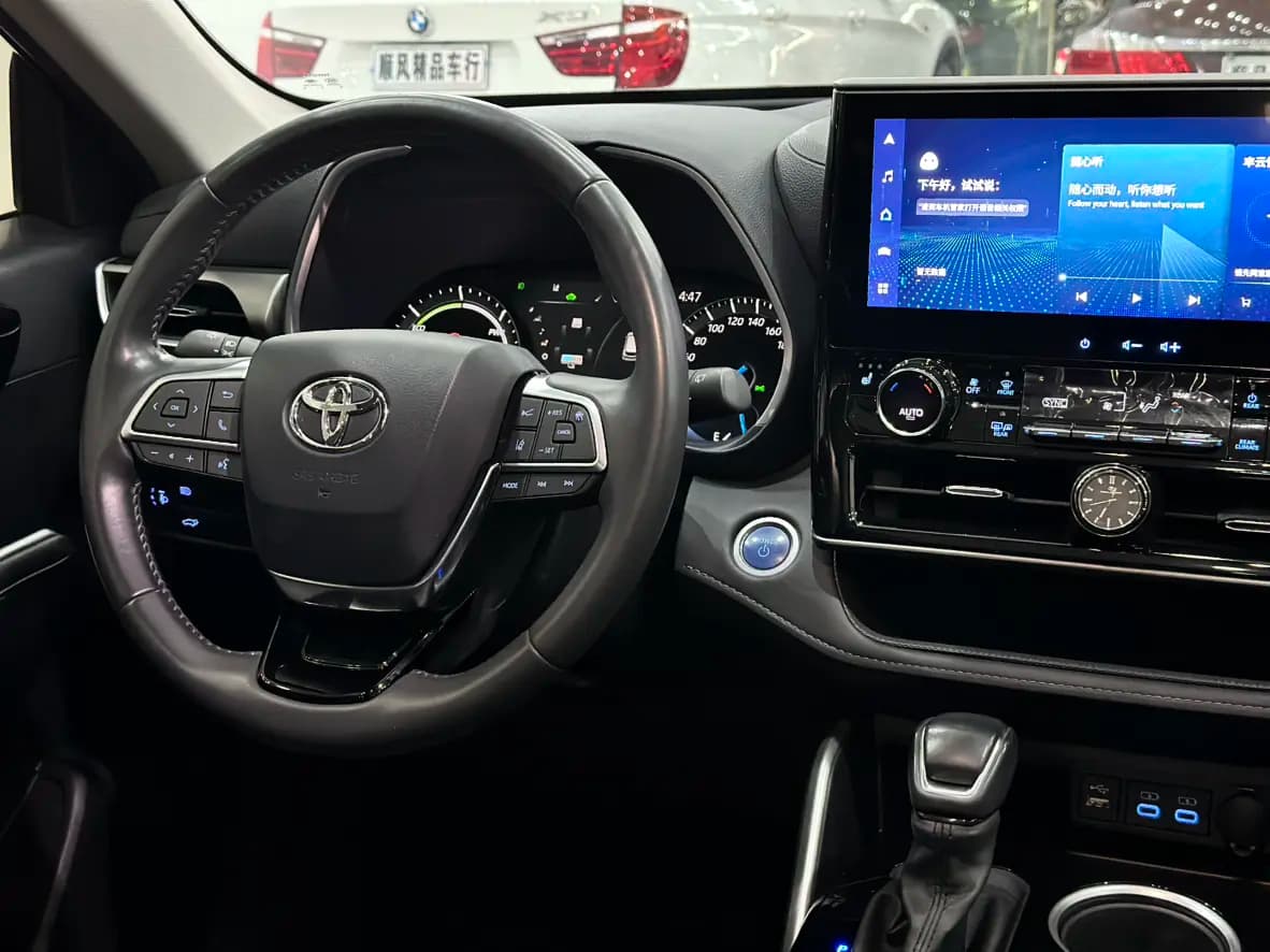 Toyota Highlander 2023 г. 50010 км. — фото 33