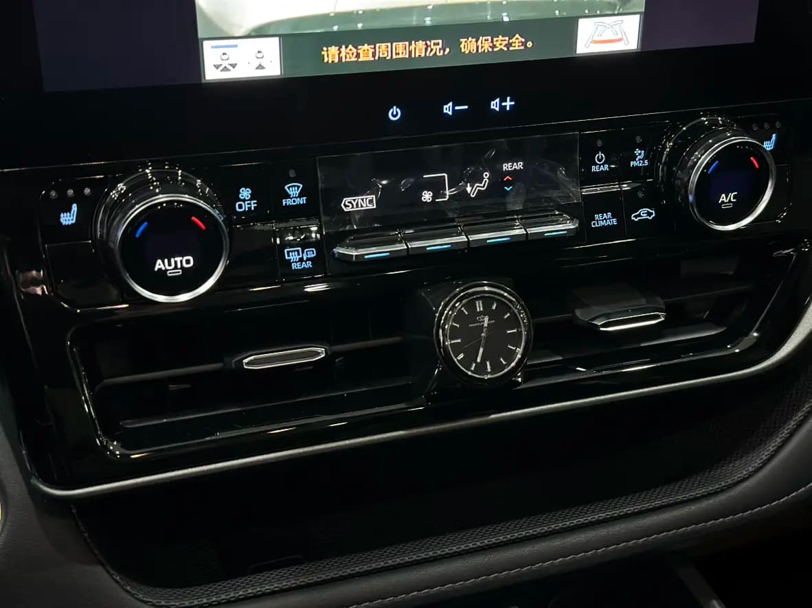 Toyota Highlander 2023 г. 50010 км. — фото 8