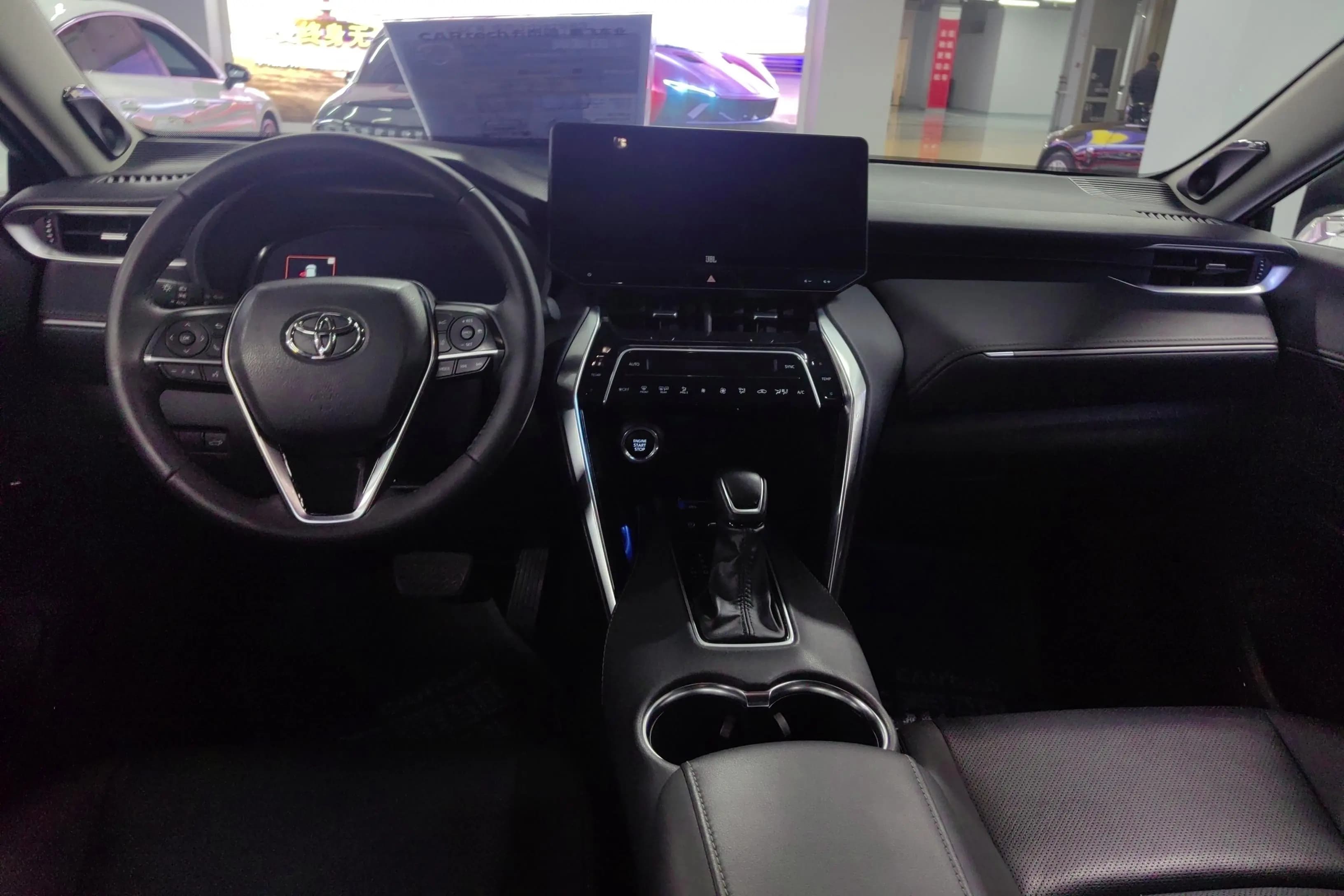 Toyota Venza 2023 г. 43489 км. — фото 13