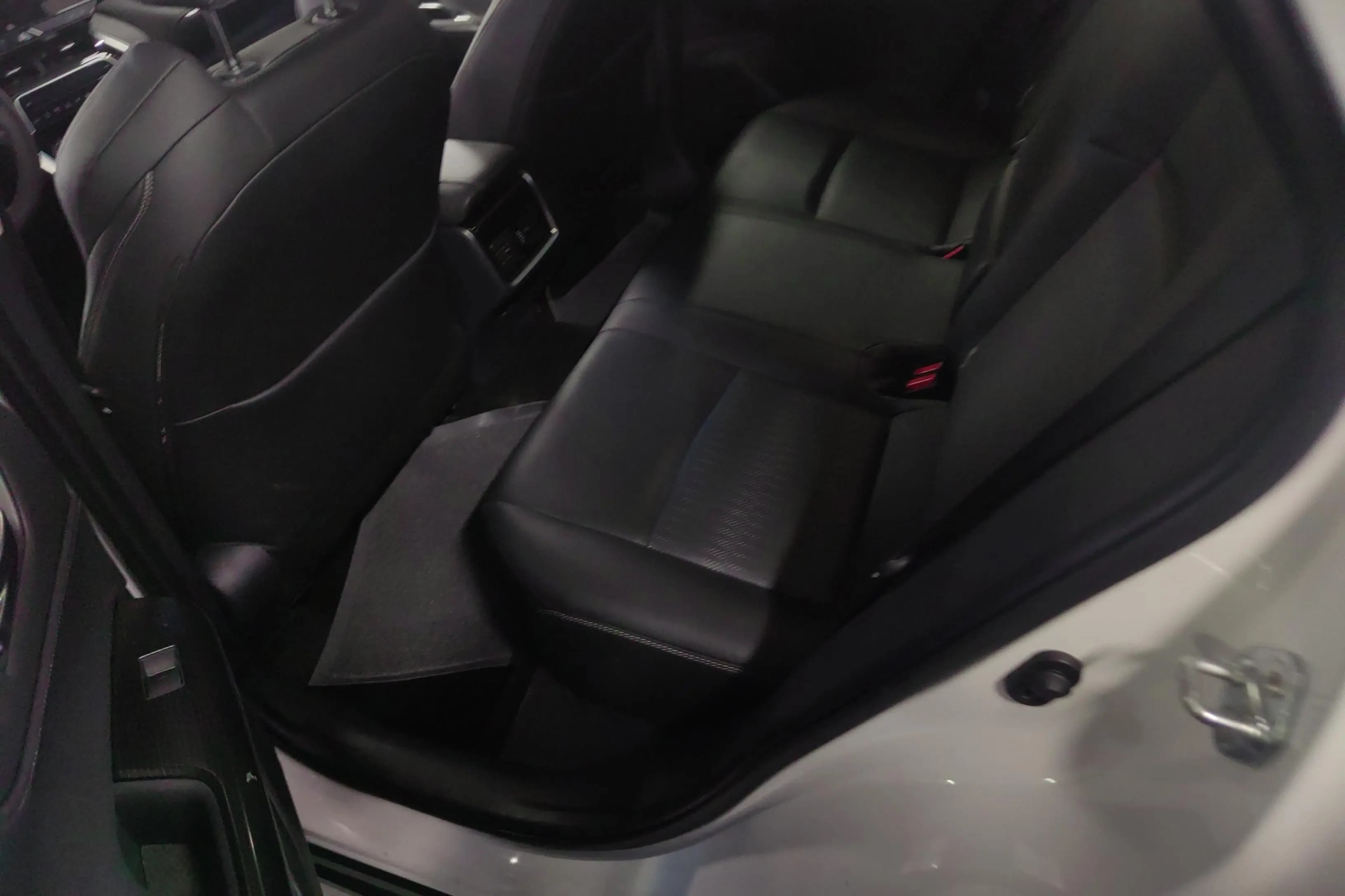 Toyota Venza 2023 г. 43489 км. — фото 16